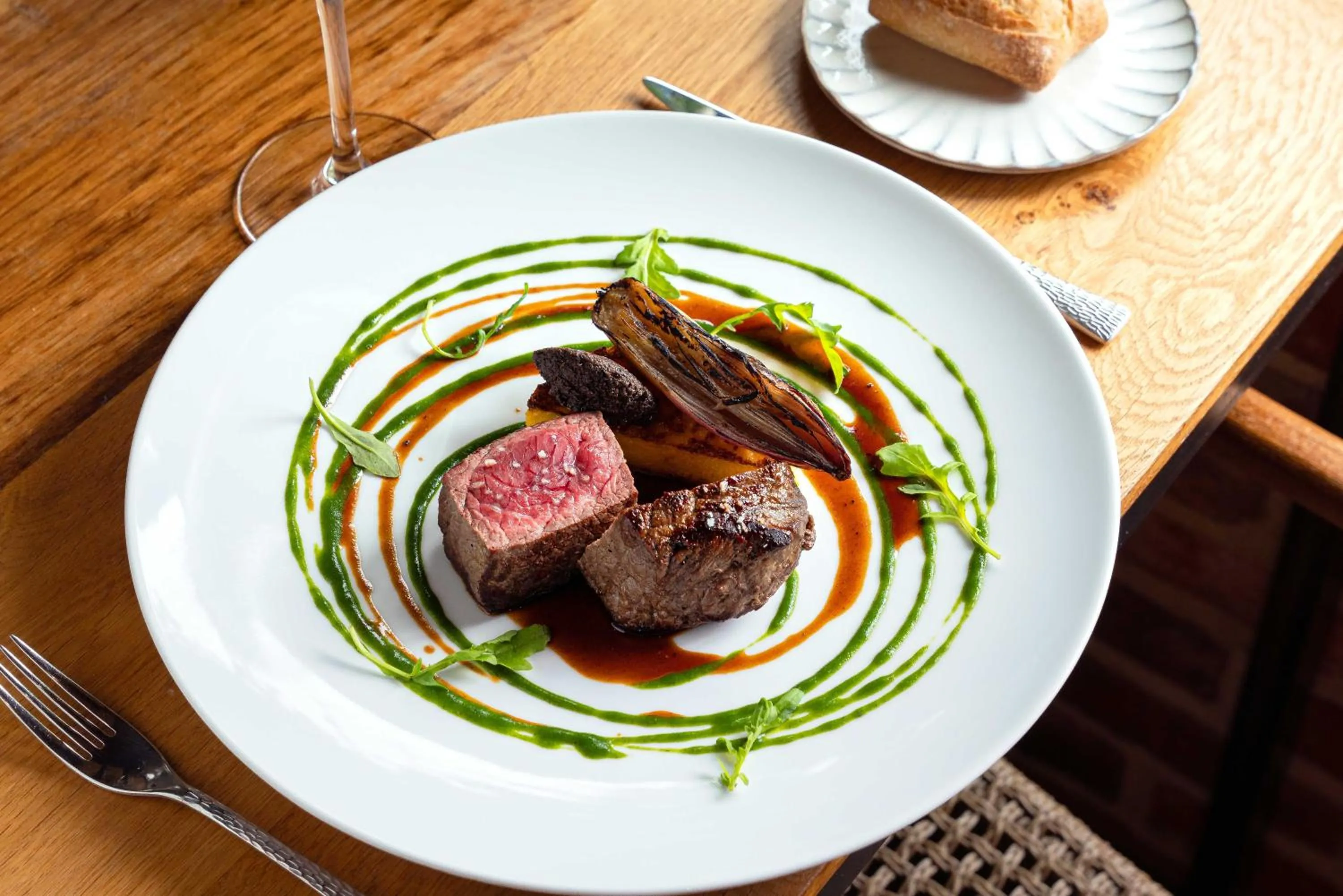 Restaurant/places to eat in Auberge de la Source - Hôtel de Charme, Collection Saint-Siméon