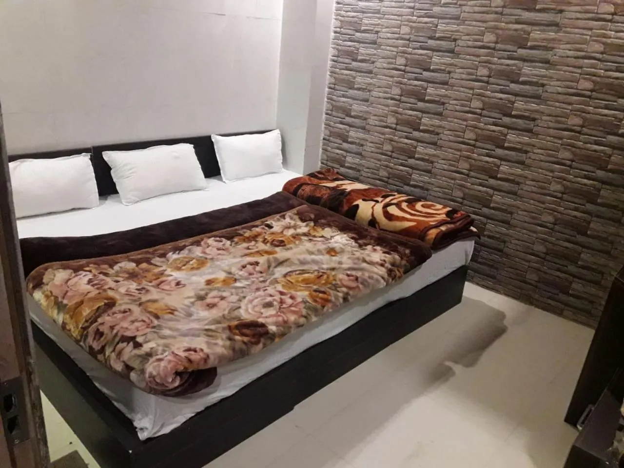 Bed in Hotel Star Light