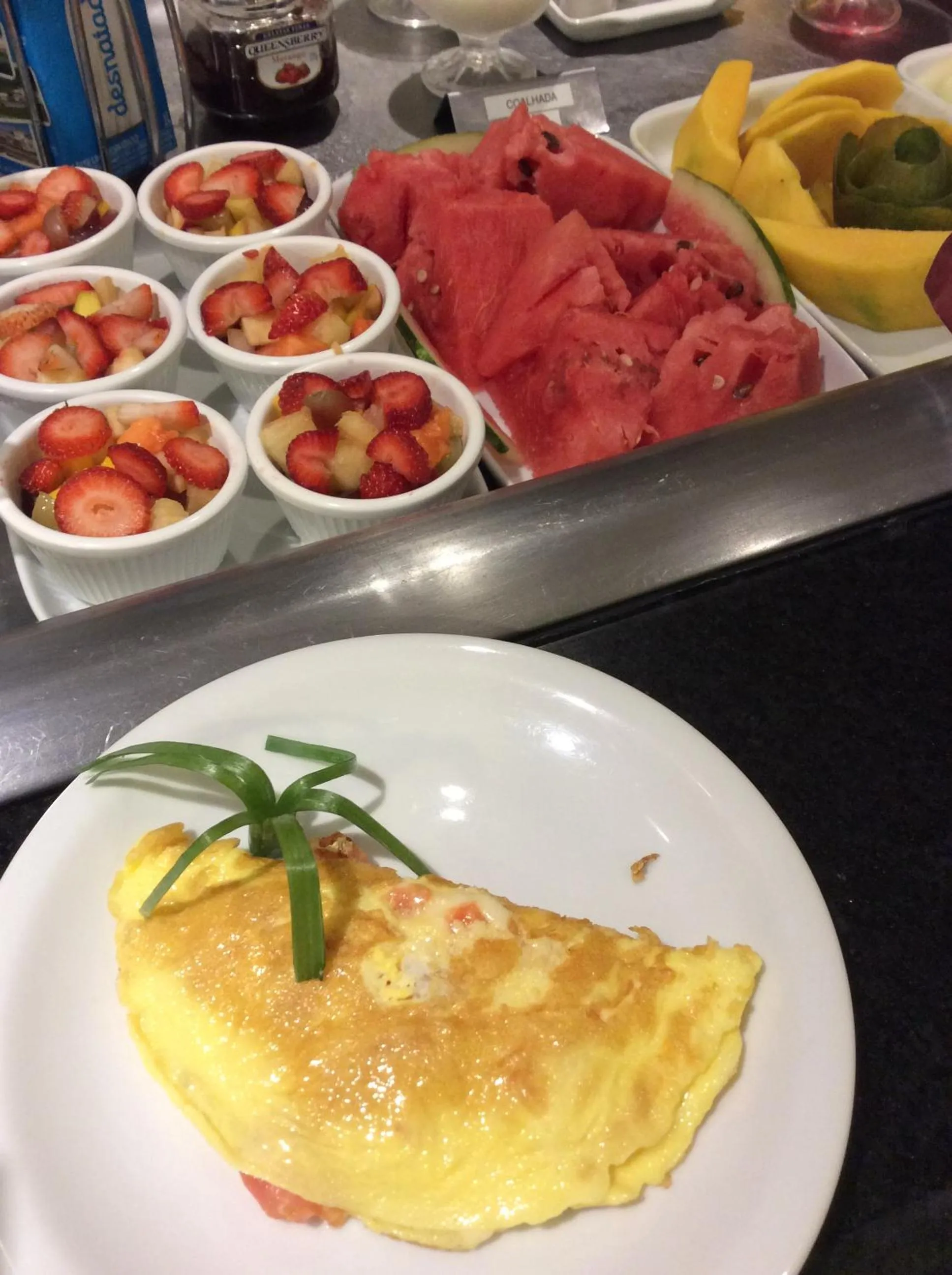 Buffet breakfast in Mara Turismo Hotel