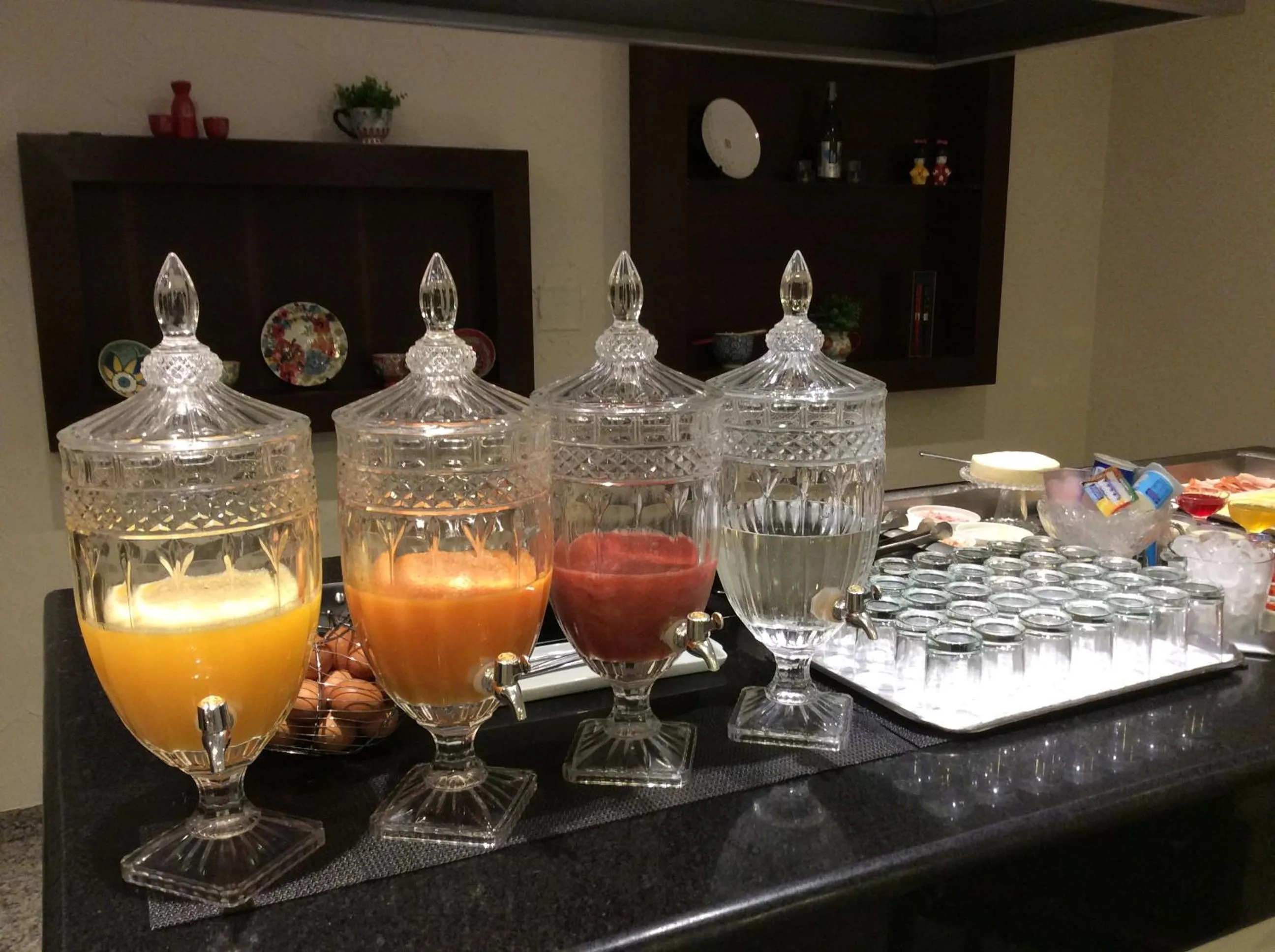 Buffet breakfast in Mara Turismo Hotel