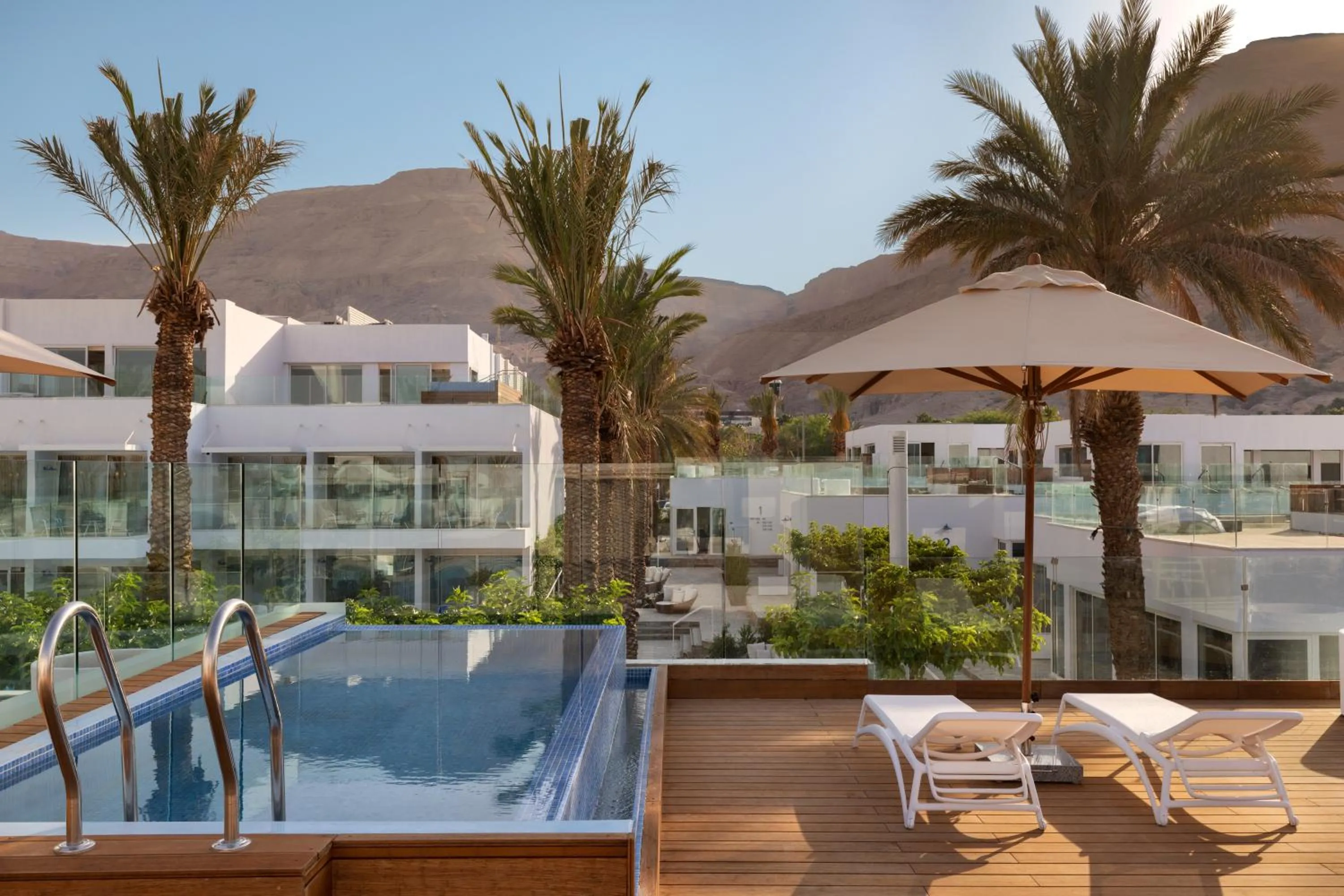 Balcony/Terrace in Herbert Samuel Milos Dead Sea