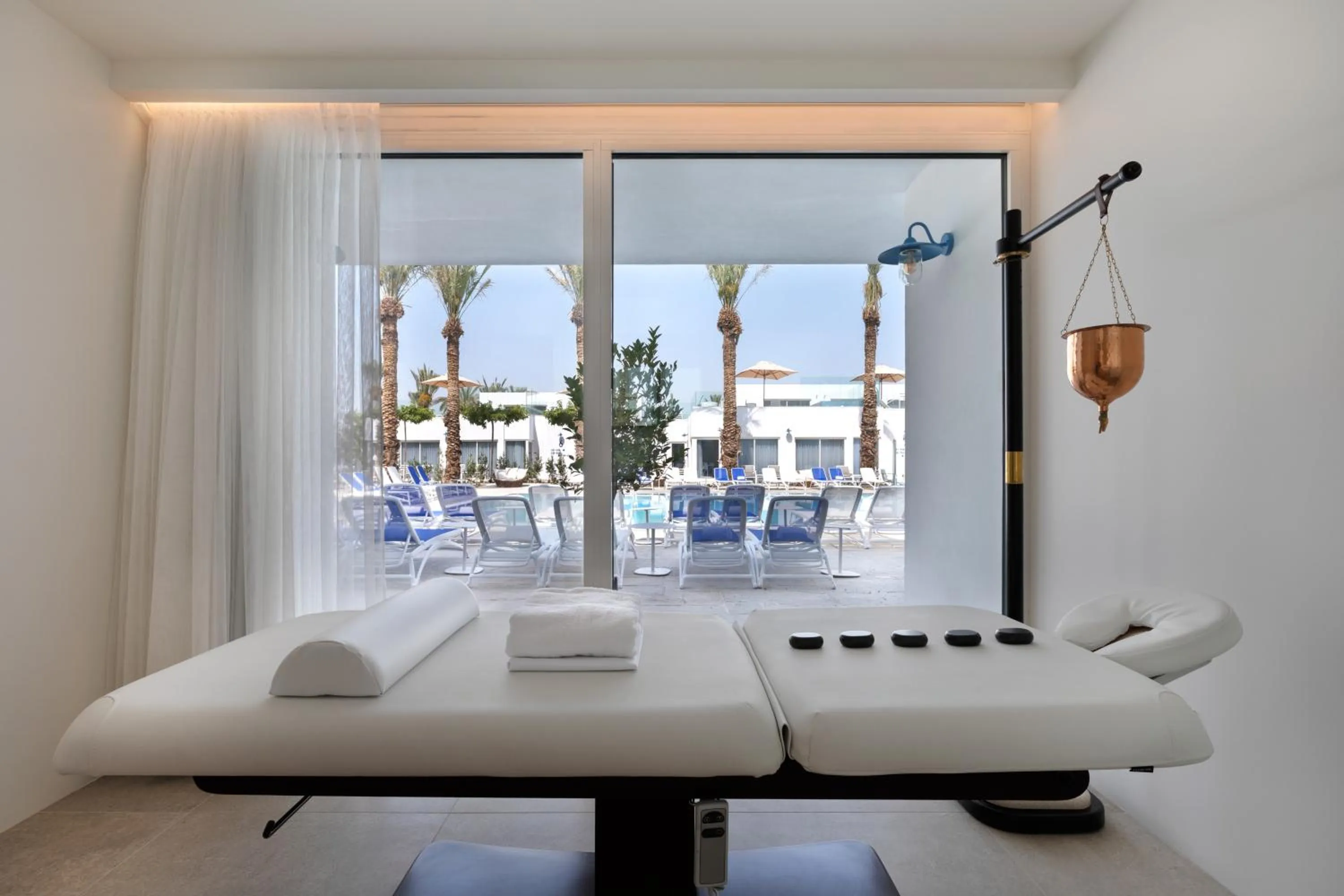 Massage in Herbert Samuel Milos Dead Sea