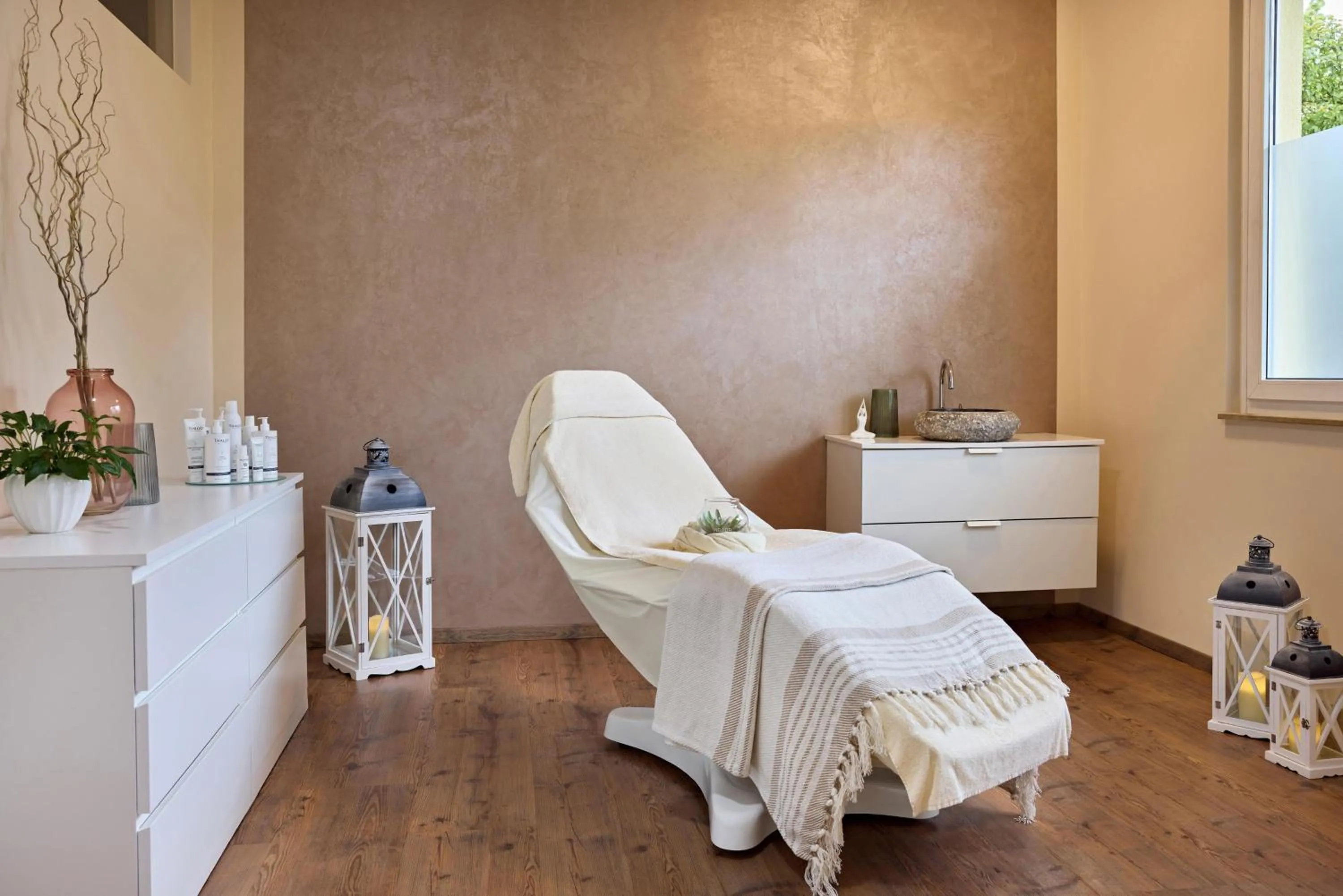 Spa and wellness centre/facilities in Dorint MARC AUREL Spa & Golf Resort