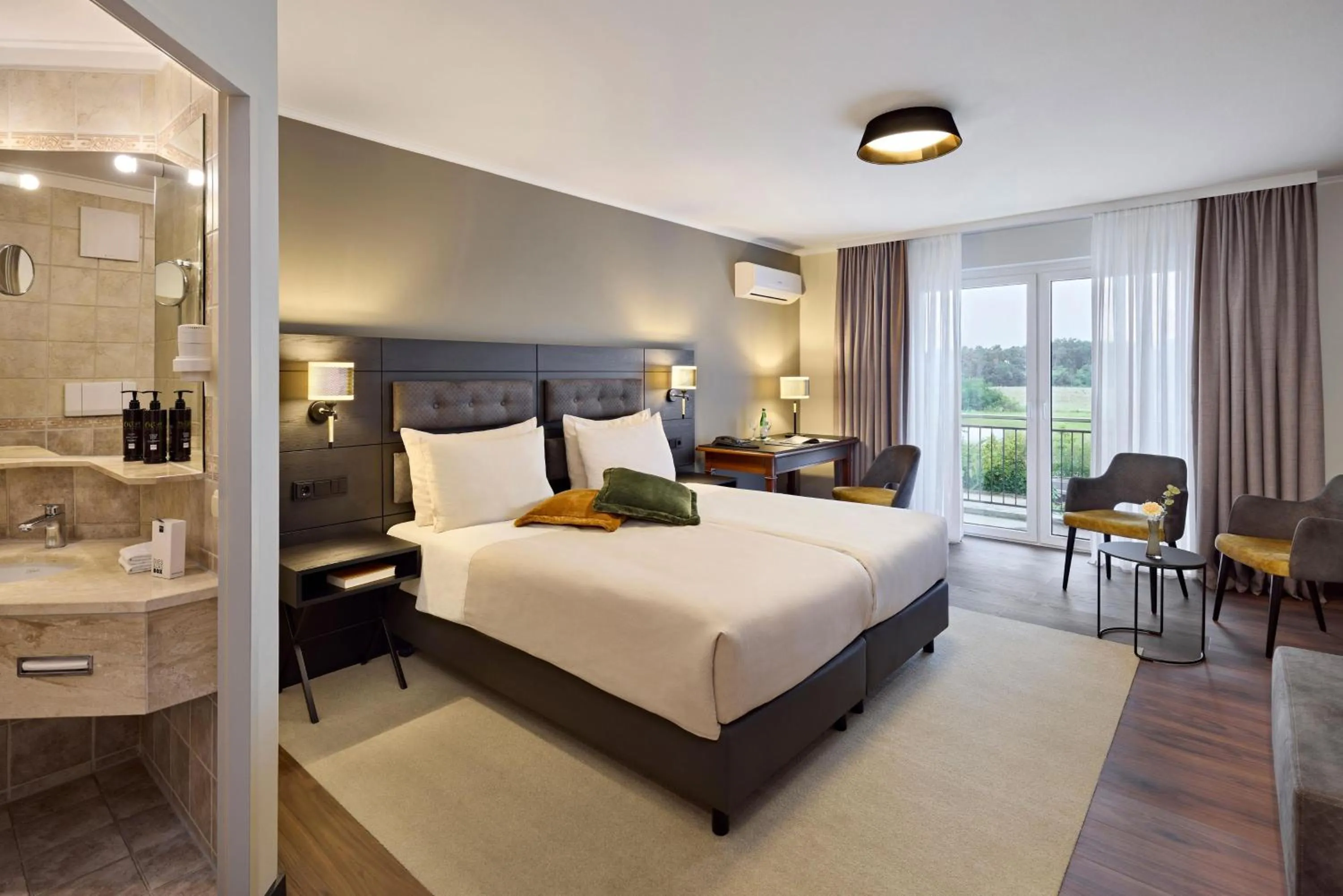 Bedroom, Bed in Dorint MARC AUREL Spa & Golf Resort