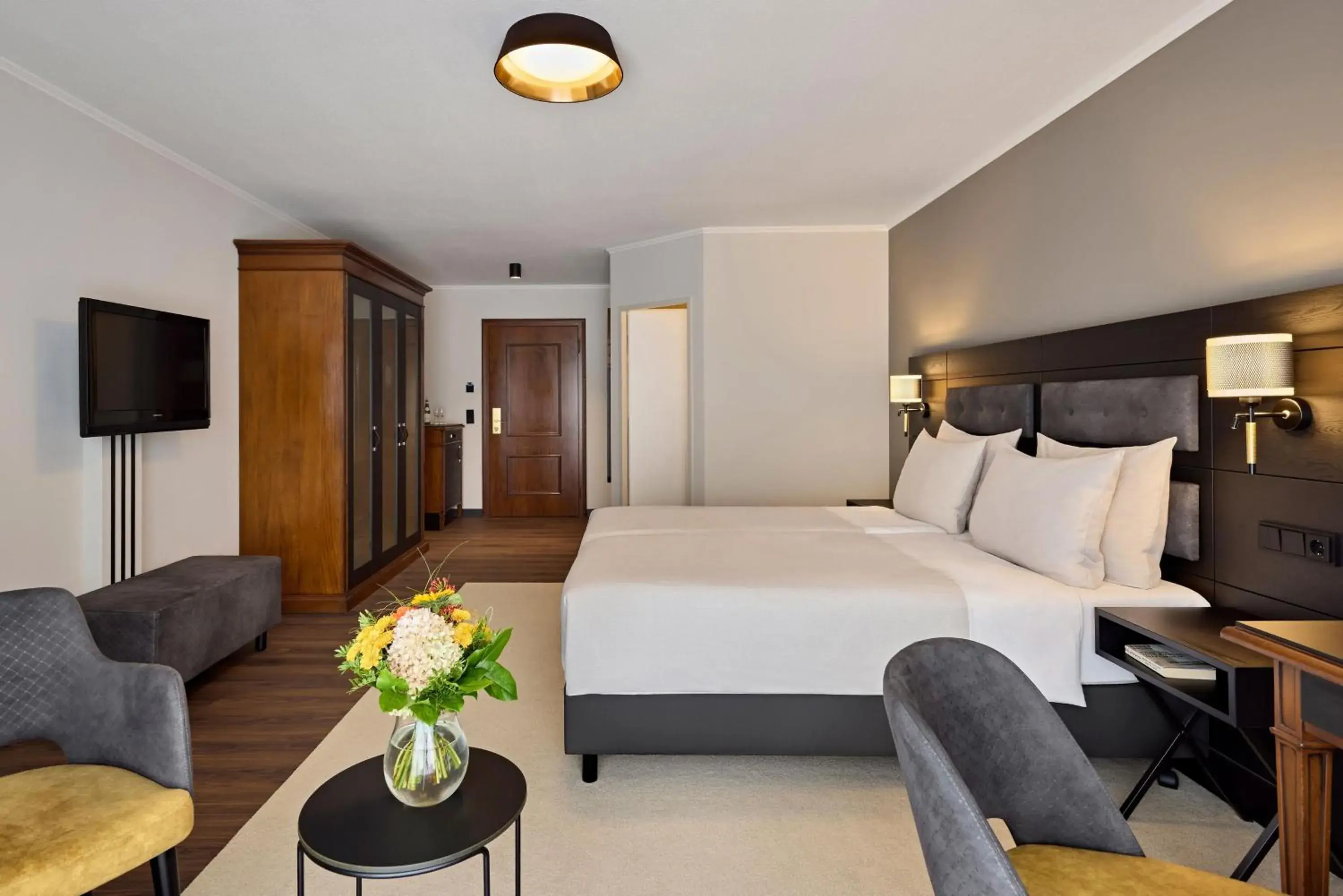 Comfort Double Room in Dorint MARC AUREL Spa & Golf Resort Comfort Double Room in Dorint MARC AUREL Spa & Golf Resort