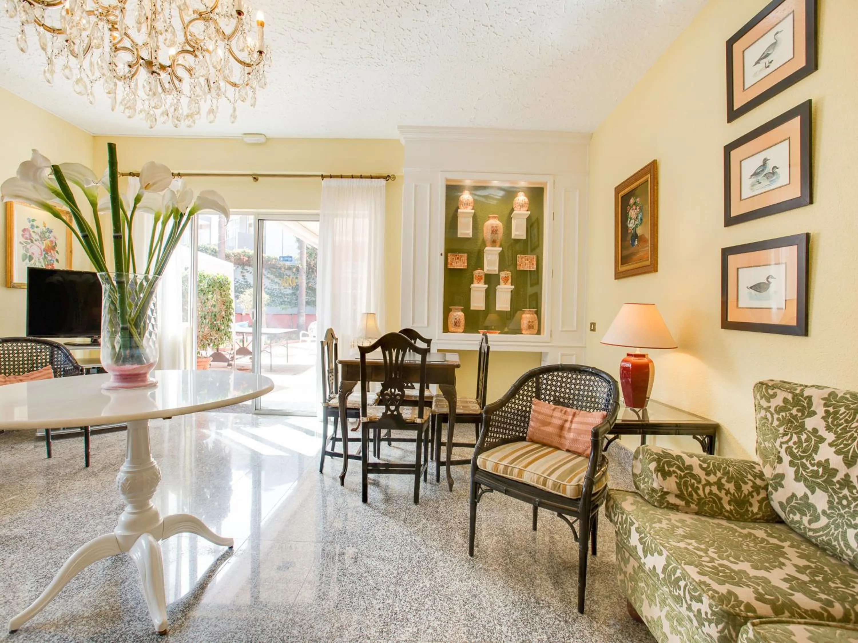 Seating area in Hotel Don Cándido