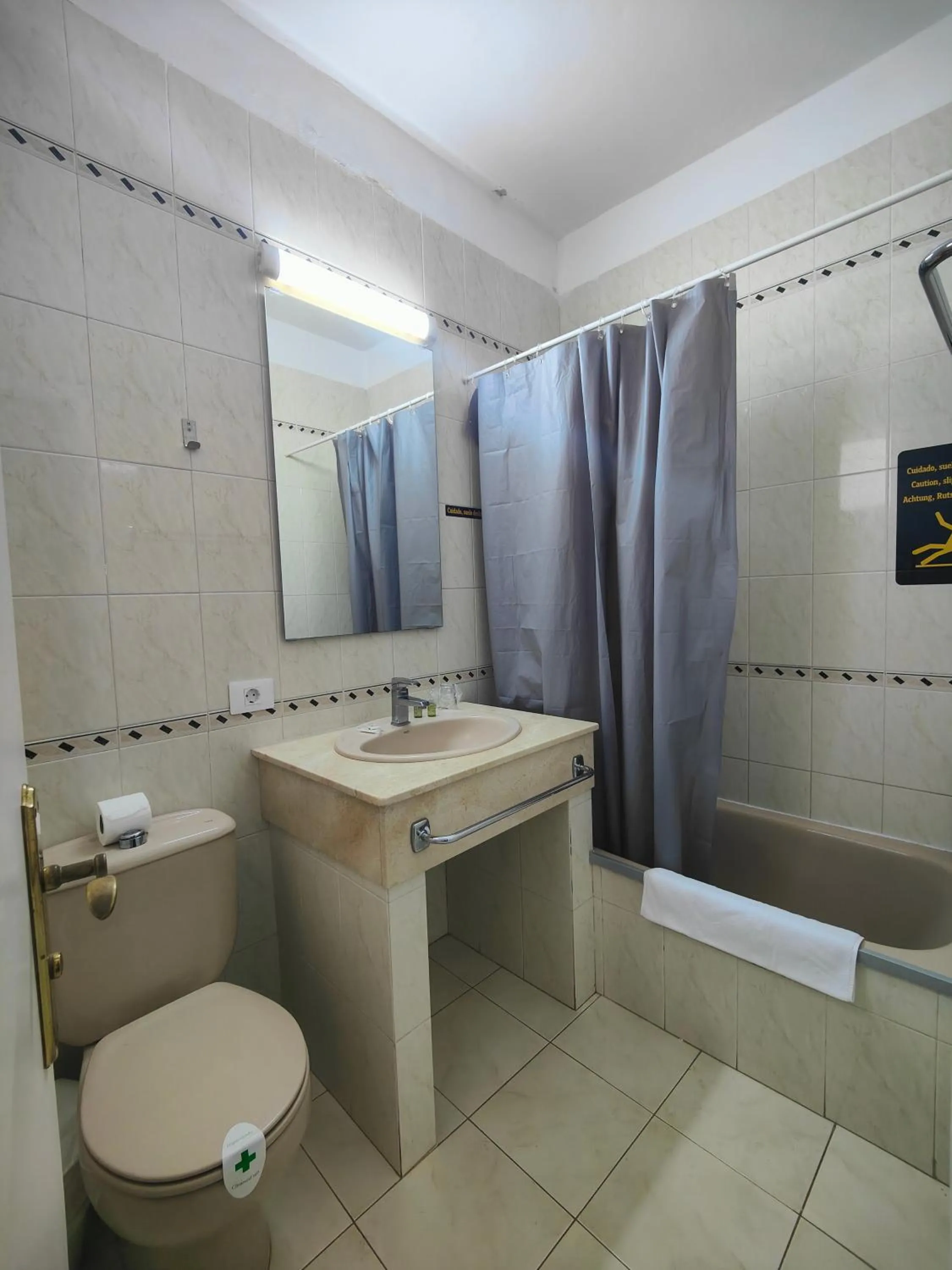 Bathroom in Hotel Don Cándido