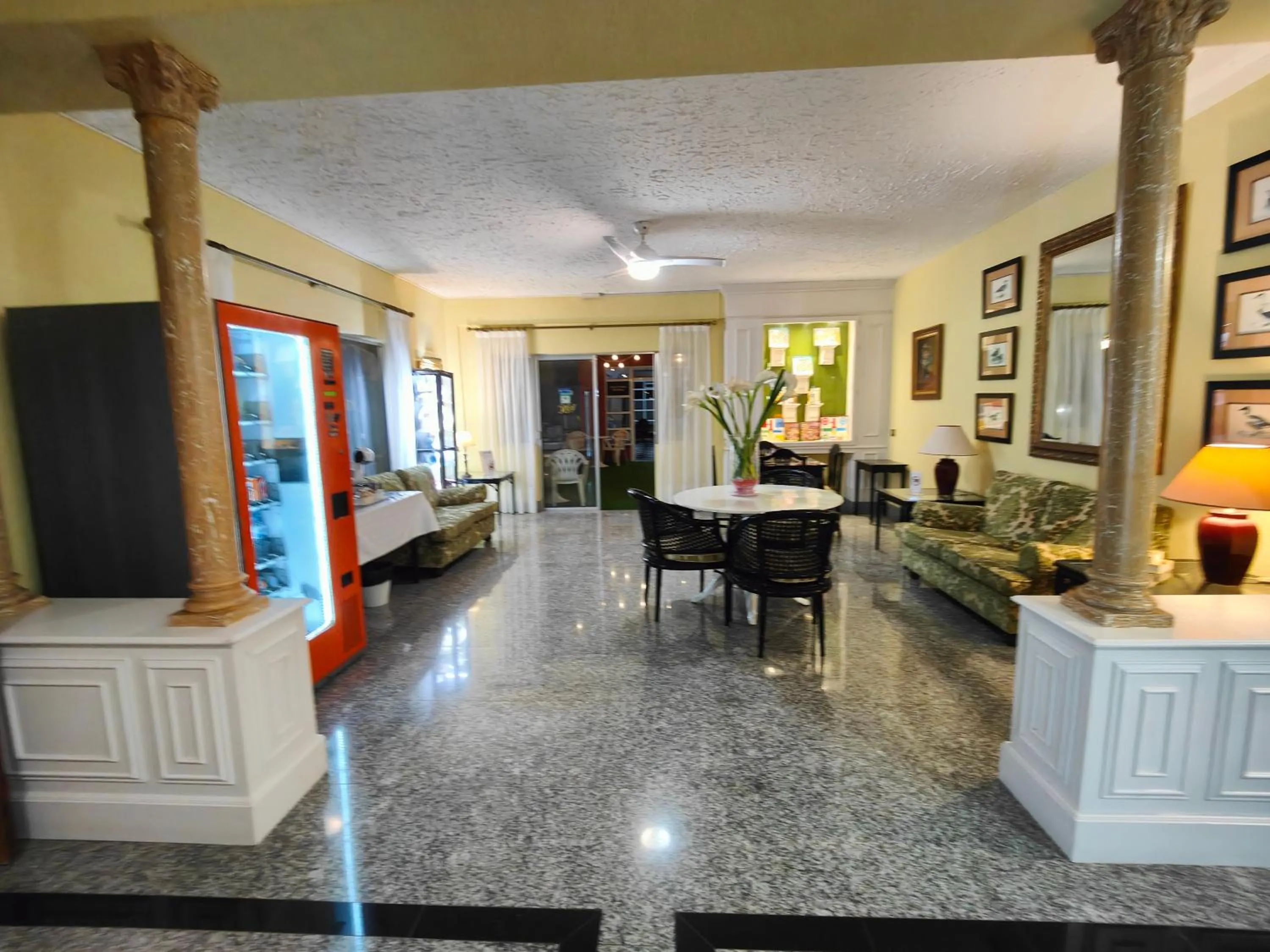 Property building in Hotel Don Cándido