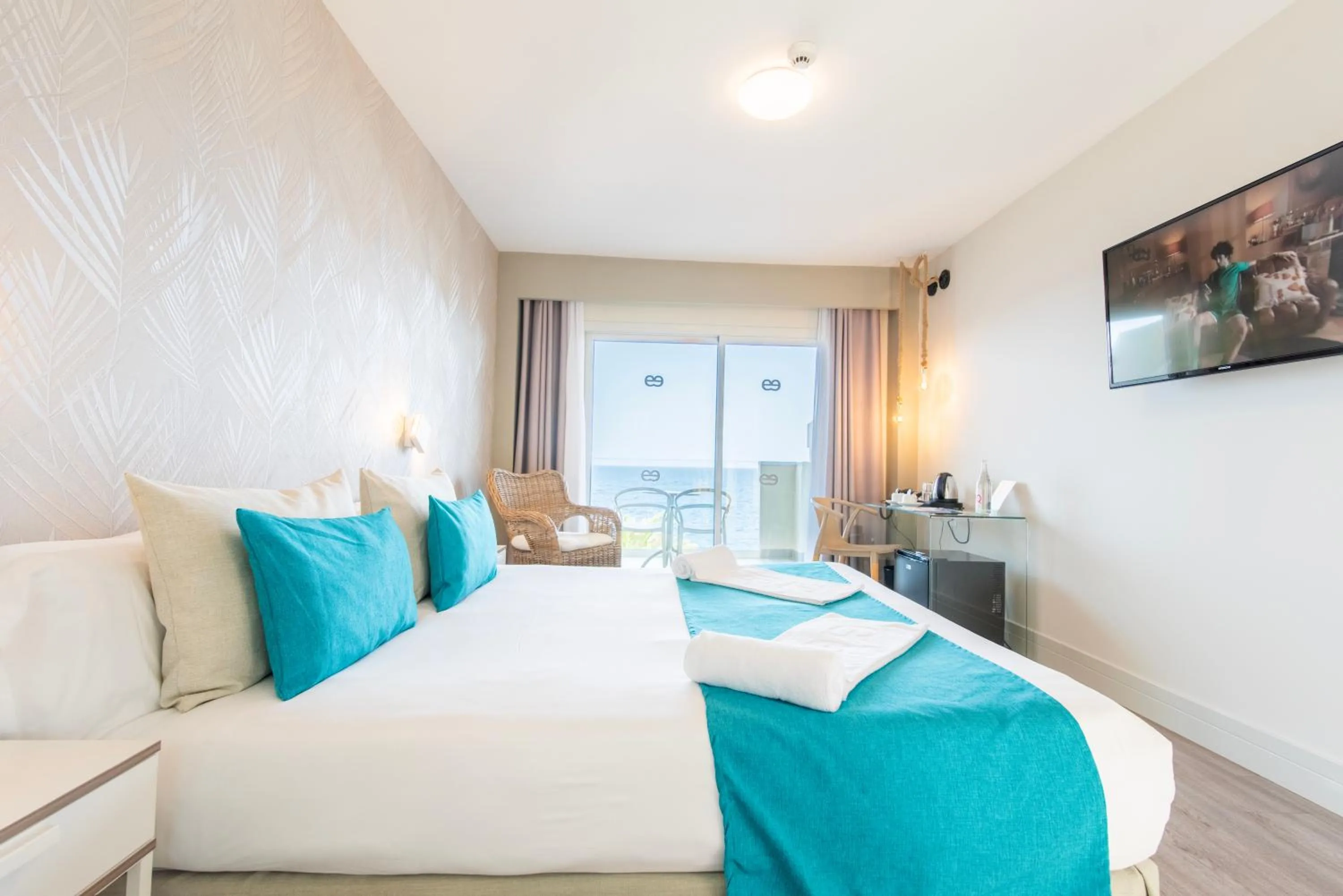 Photo of the whole room, Bed in Hotel Ereza Mar - Adults Only