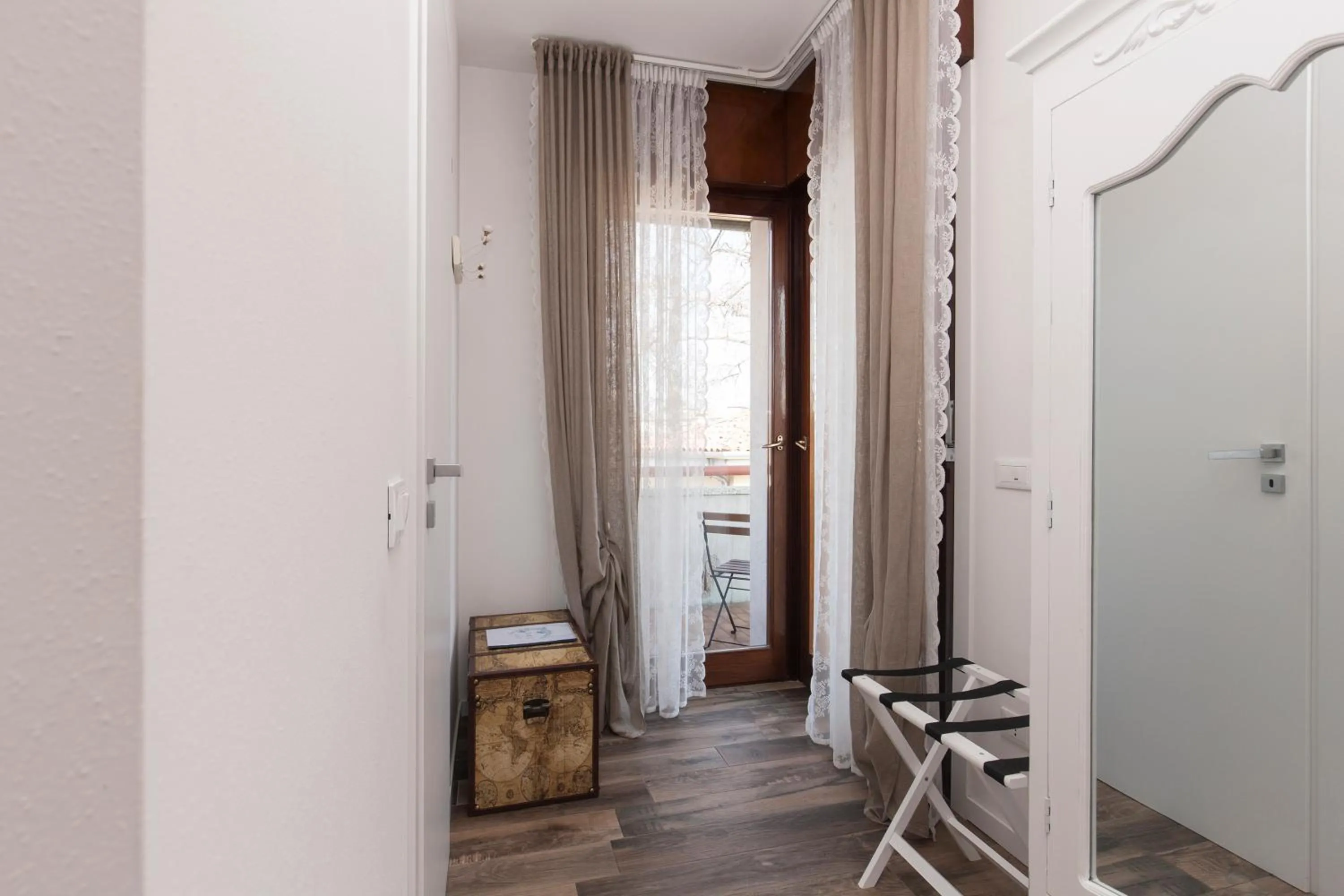 wardrobe in Un sogno B&B