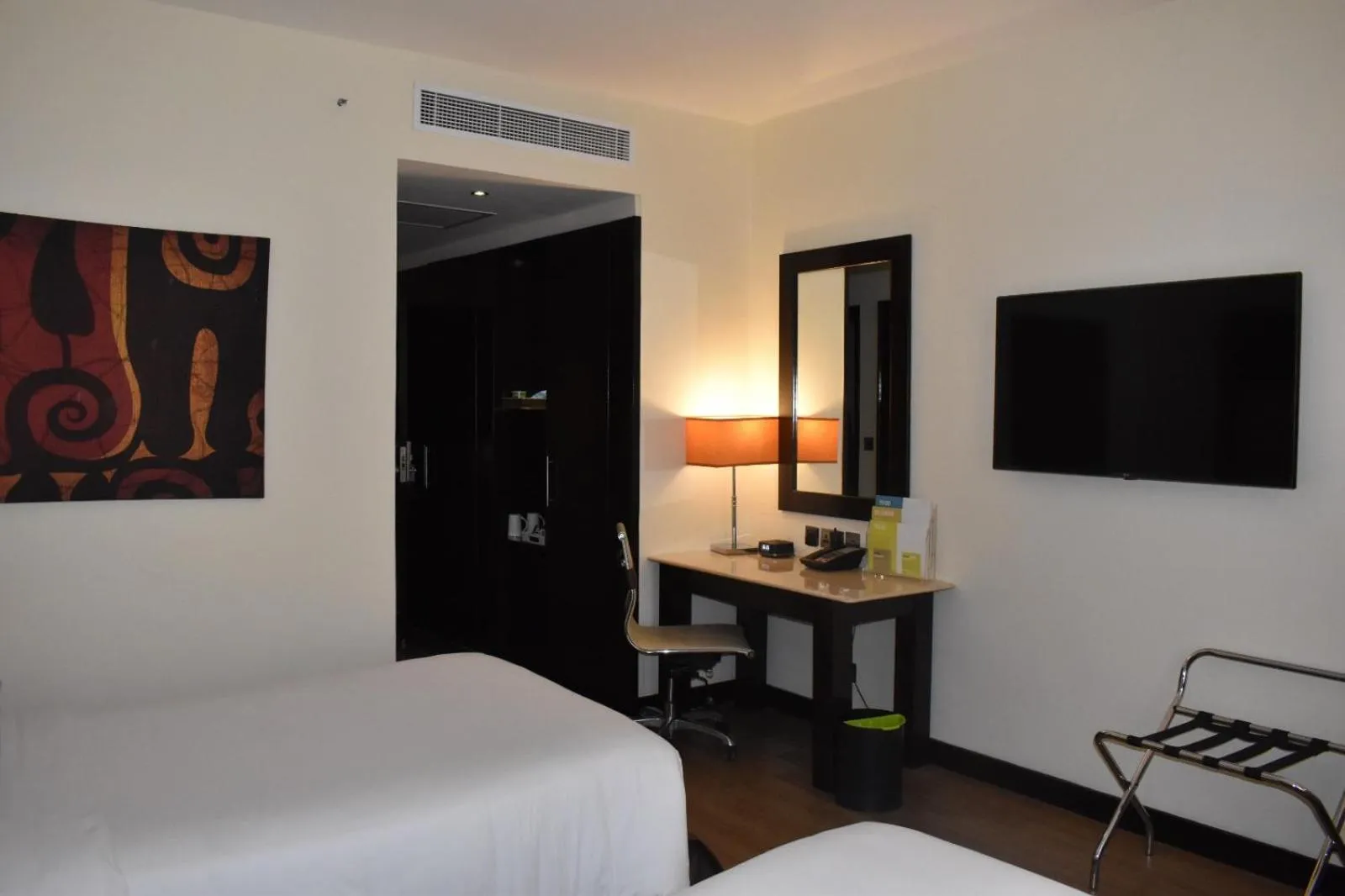 Photo of the whole room, Bed in Four Points By Sheraton Nairobi Hurlingham