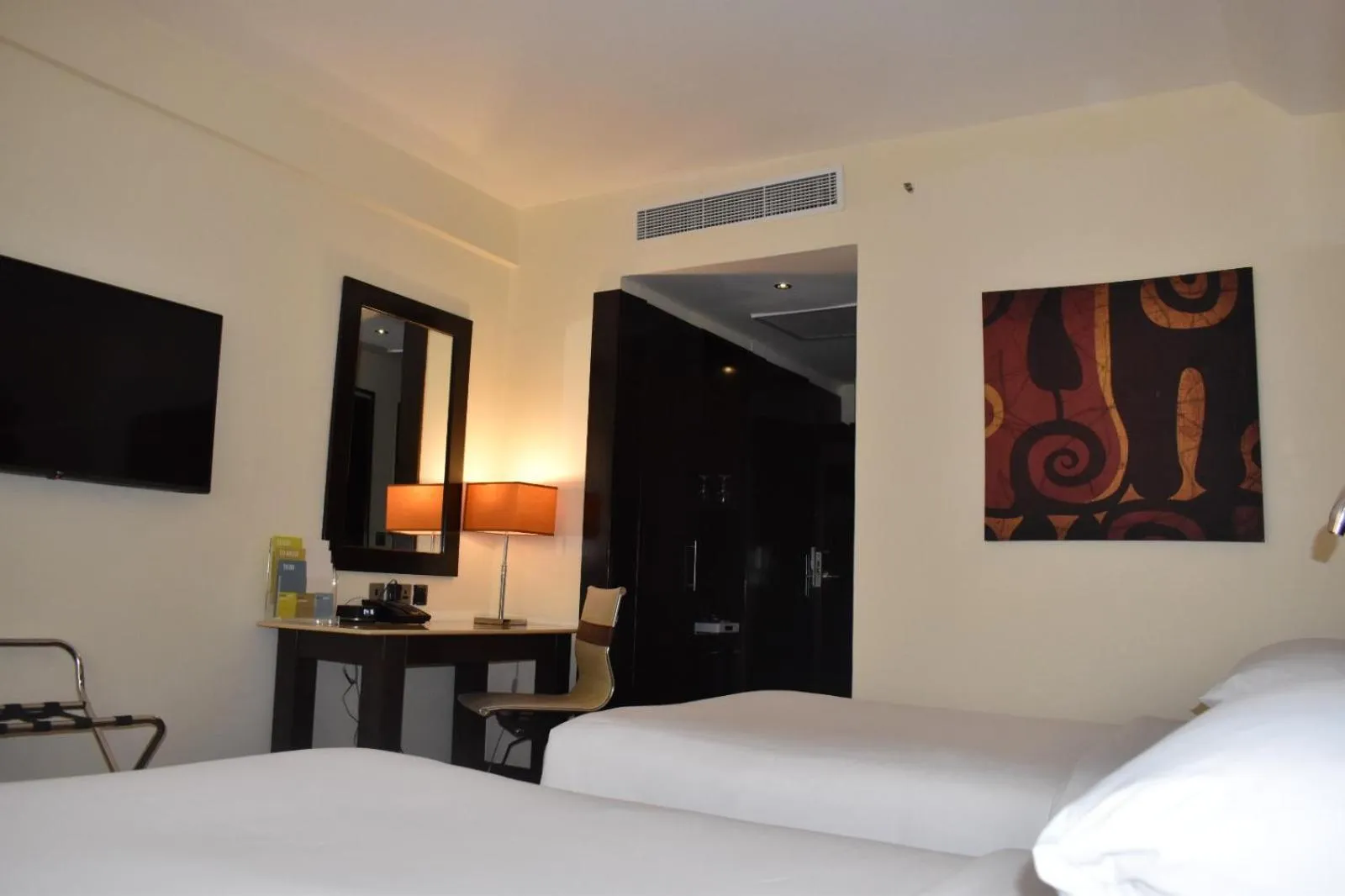 Bedroom, Bed in Four Points By Sheraton Nairobi Hurlingham