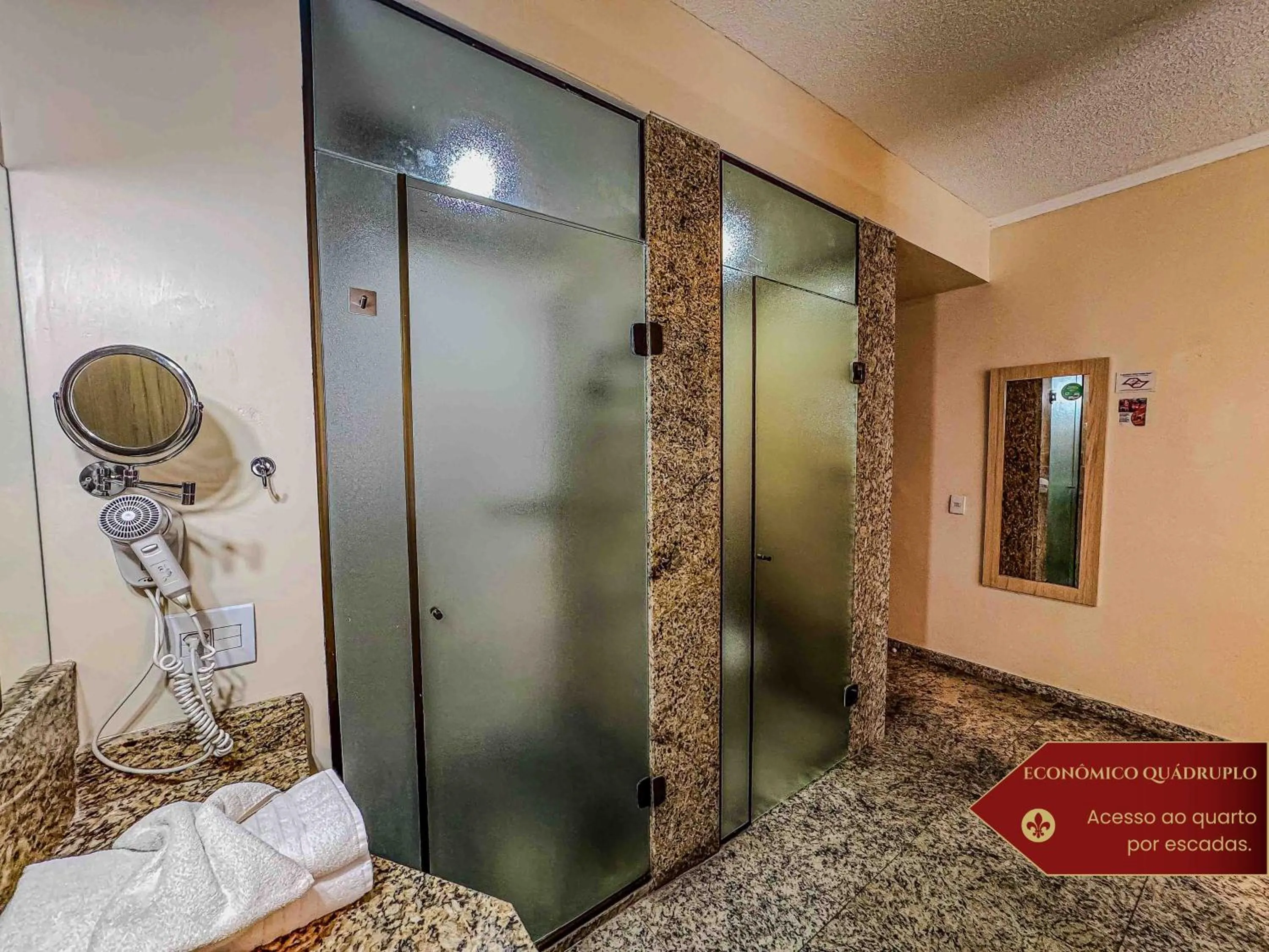 Bathroom in Hotel Castelo Nacional Inn Campos do Jordão