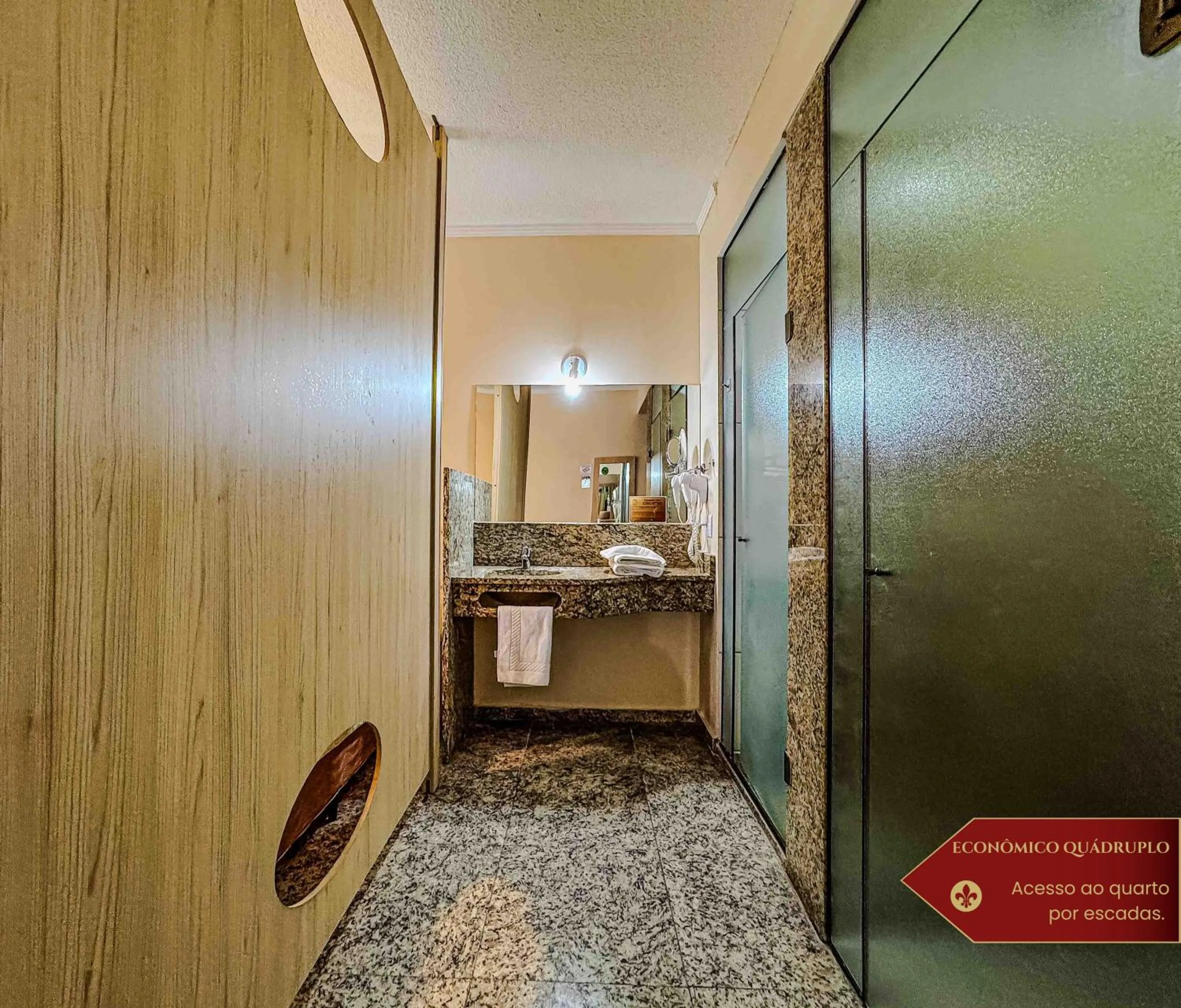 Bathroom in Hotel Castelo Nacional Inn Campos do Jordão