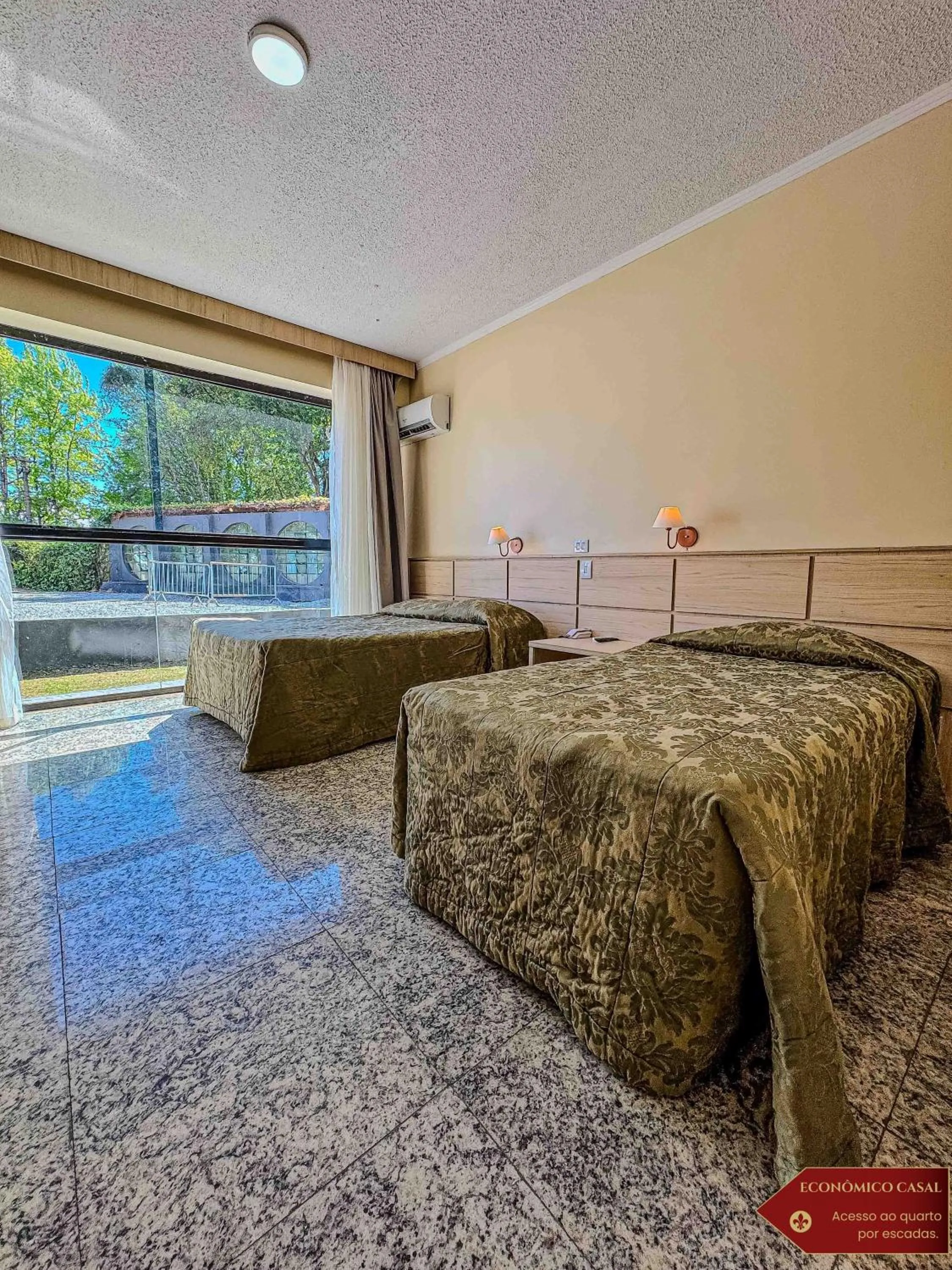 Bedroom, Bed in Hotel Castelo Nacional Inn Campos do Jordão