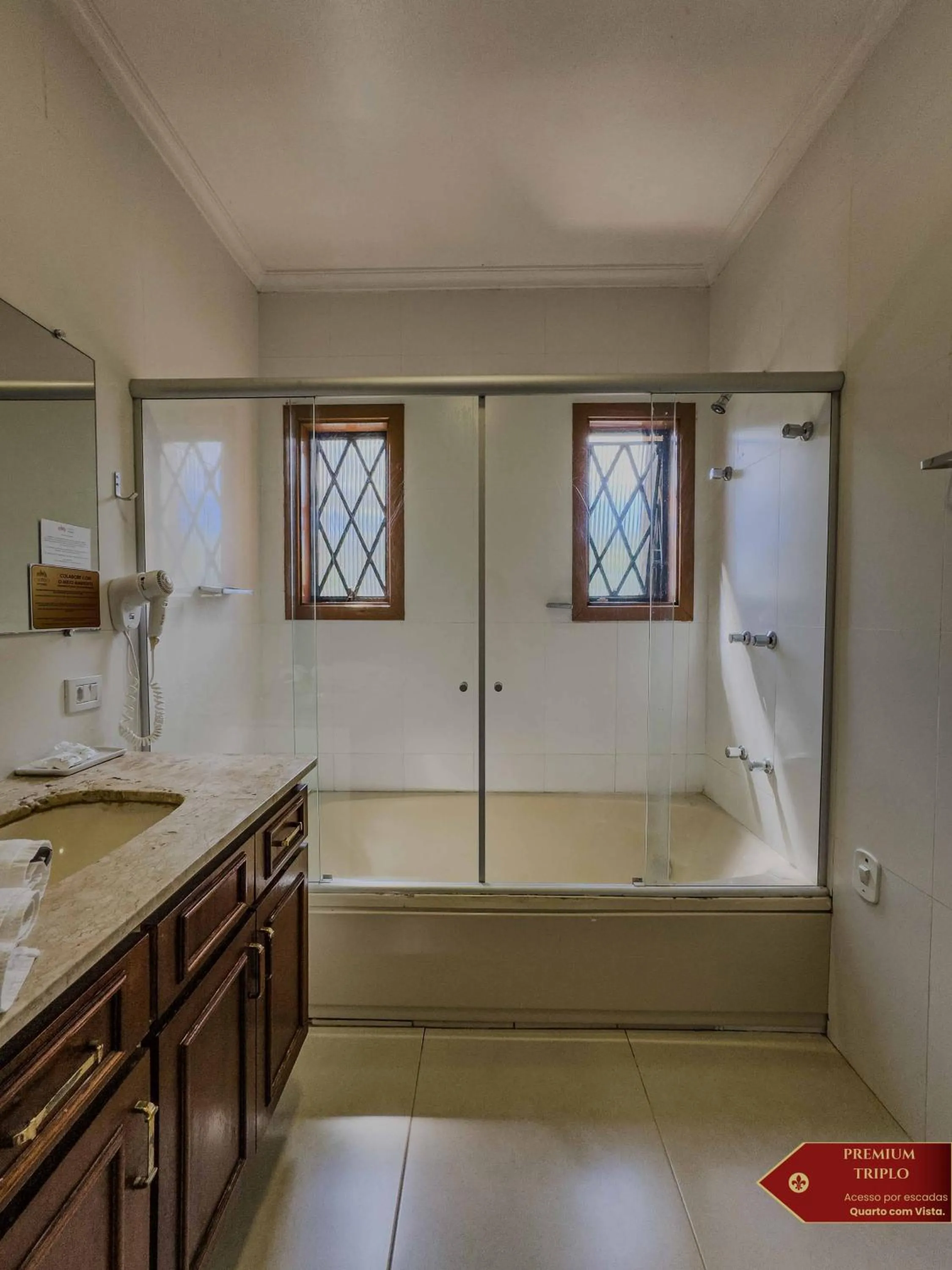 Bathroom in Hotel Castelo Nacional Inn Campos do Jordão