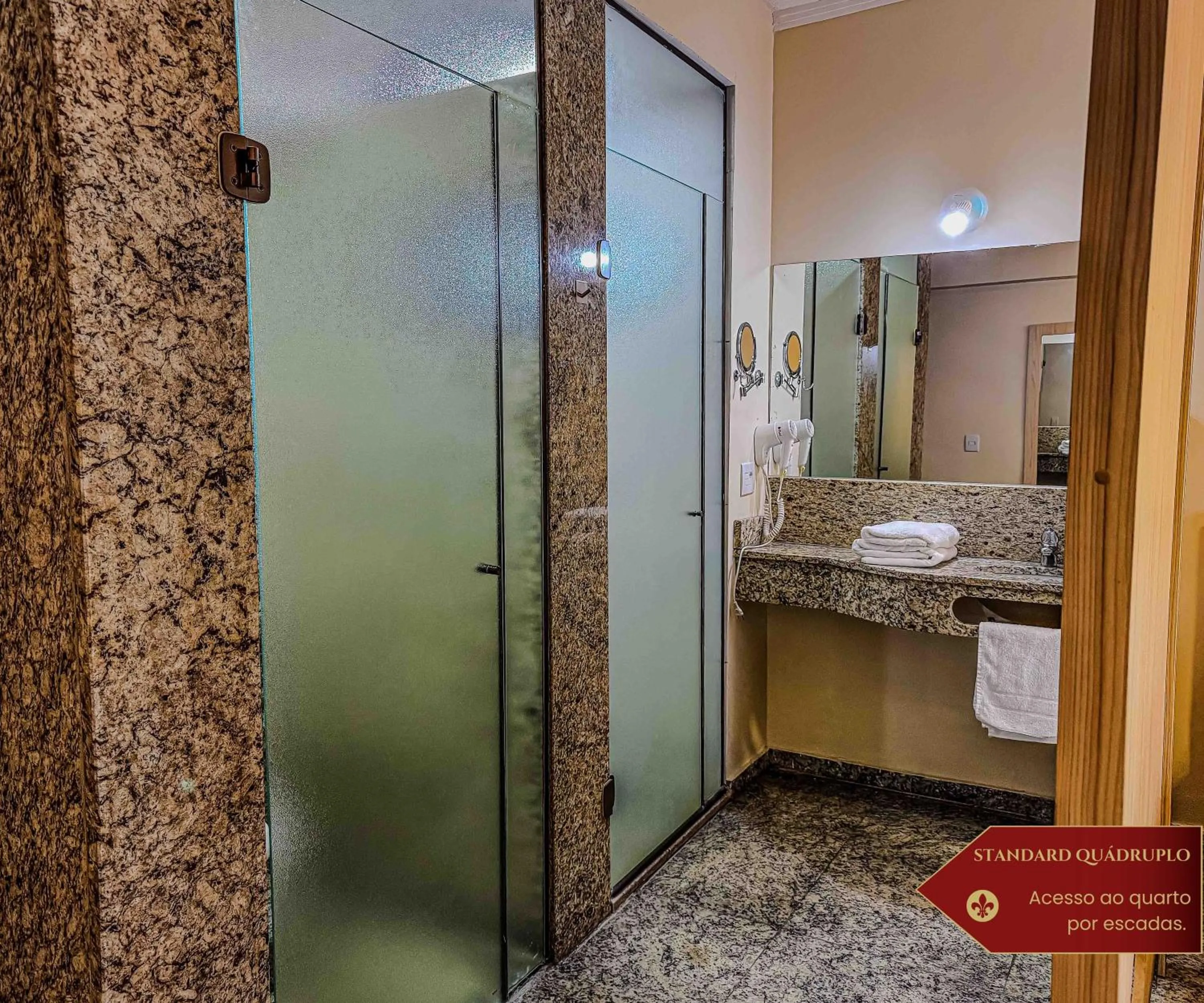 Bathroom in Hotel Castelo Nacional Inn Campos do Jordão