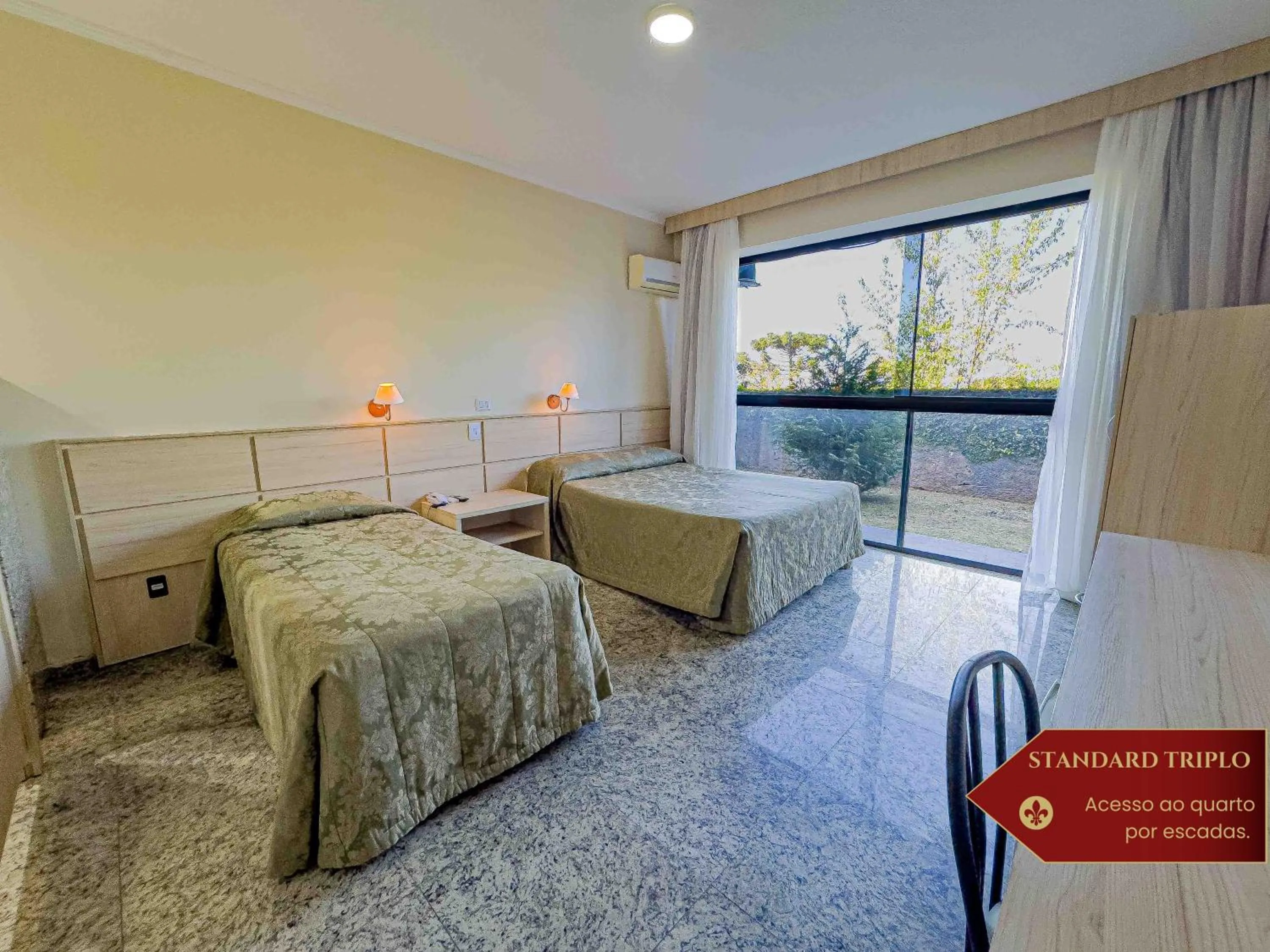 Bedroom, Bed in Hotel Castelo Nacional Inn Campos do Jordão