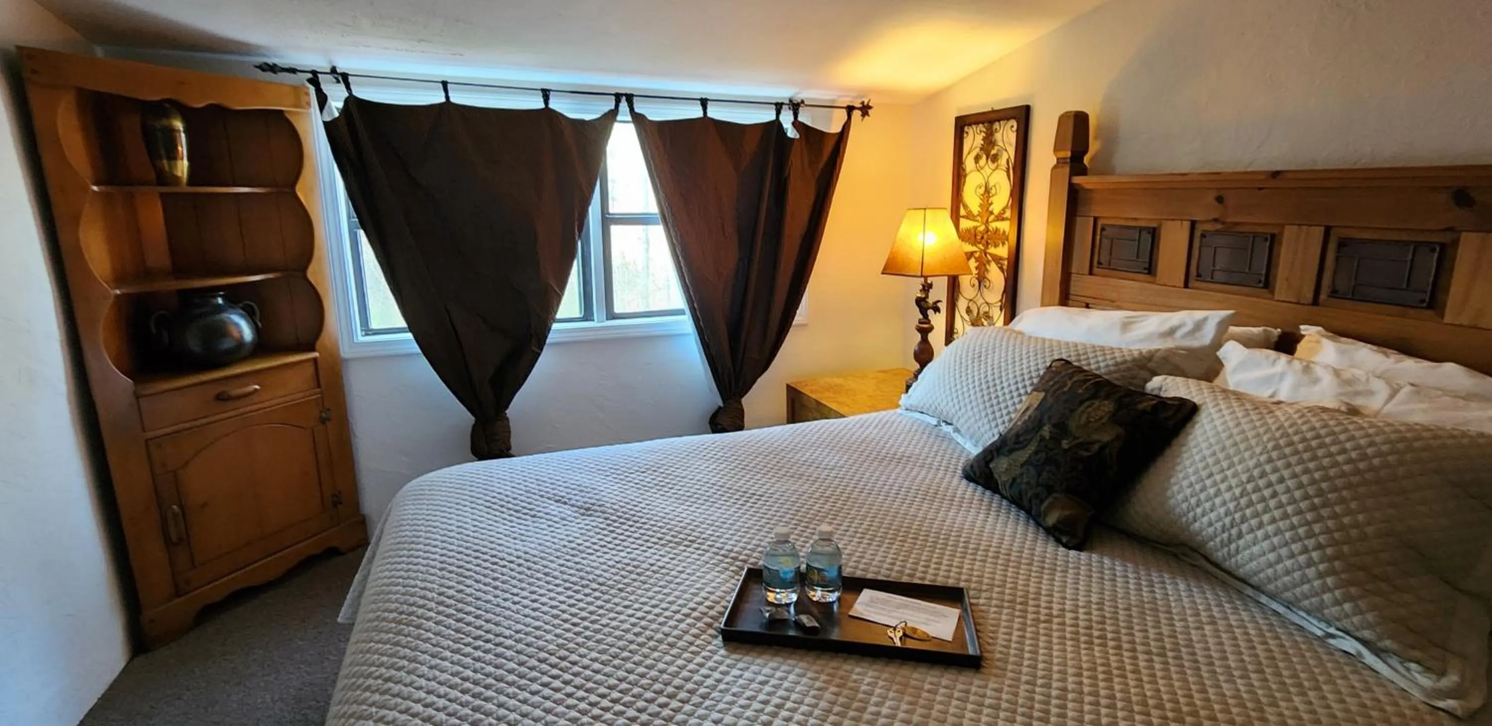 Bed in Lily Creek Lodge