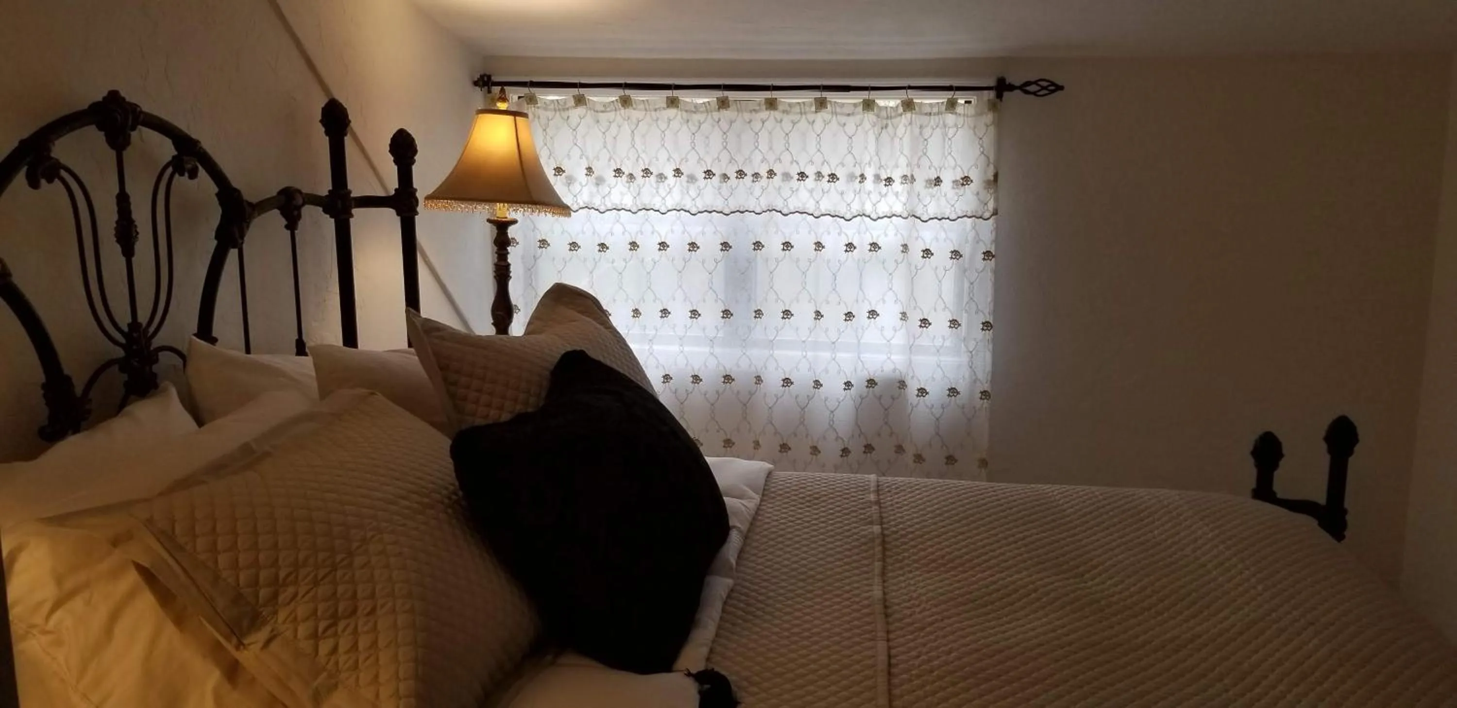 Bed in Lily Creek Lodge