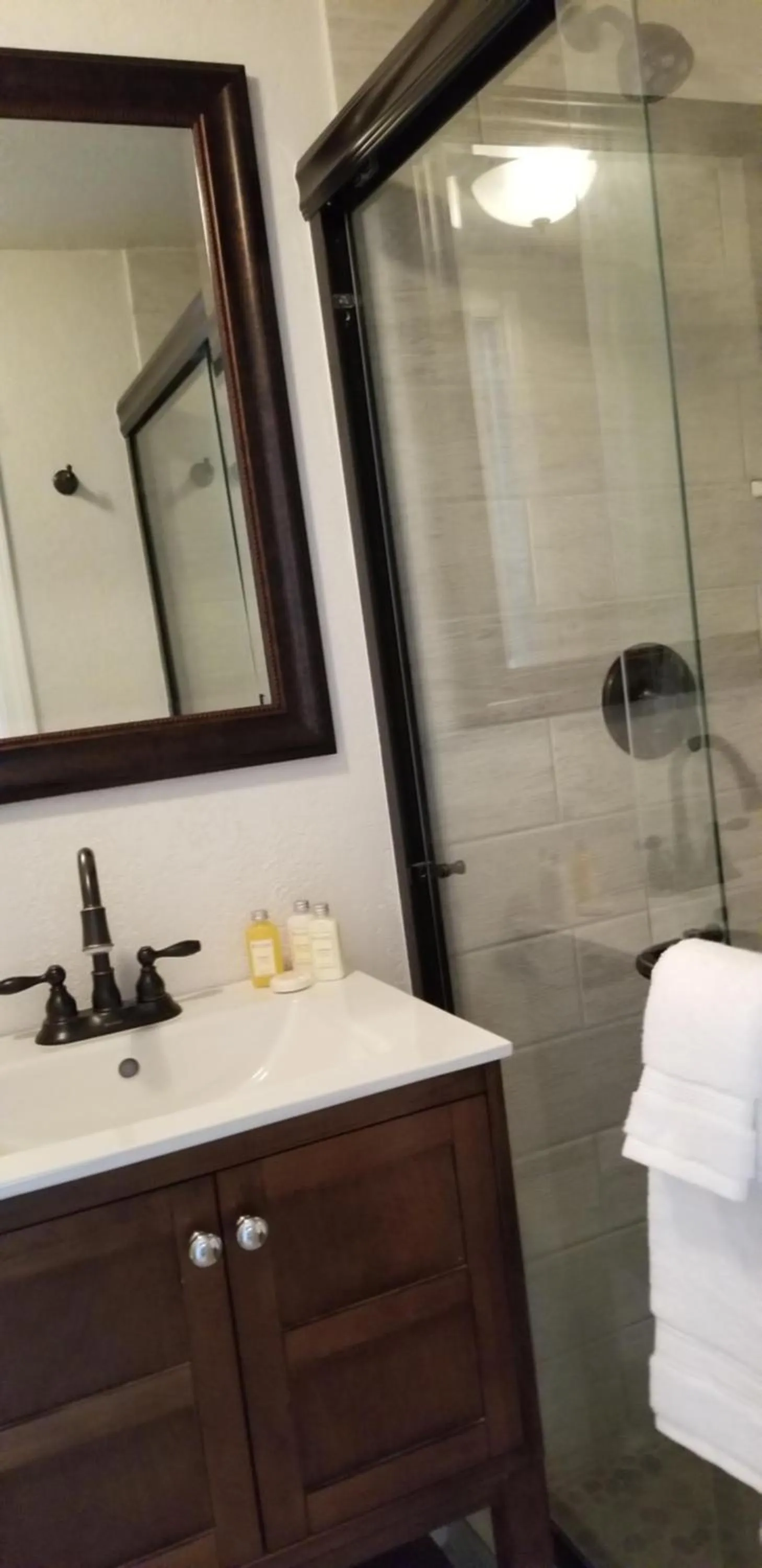 Bathroom in Lily Creek Lodge