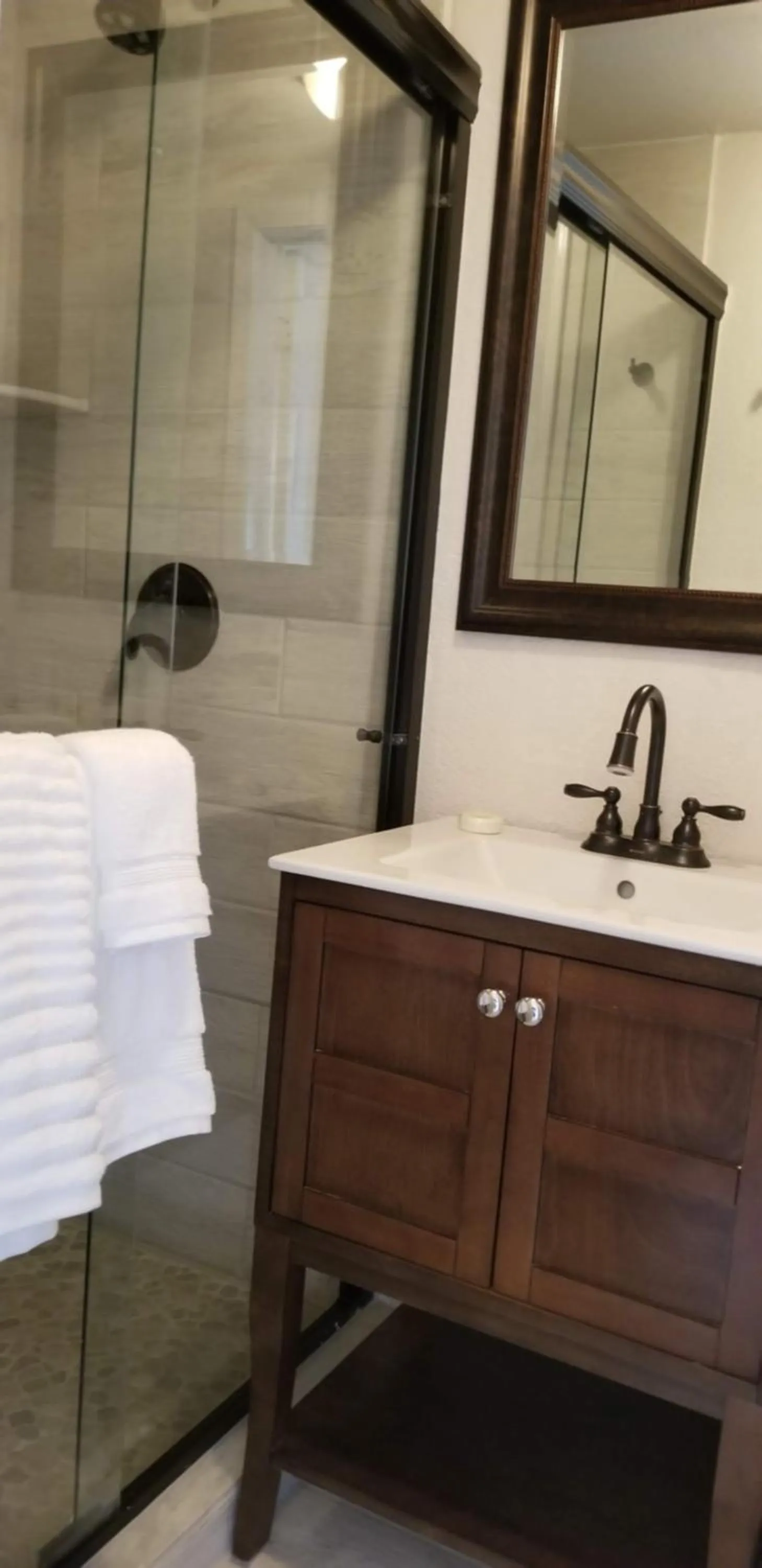 Bathroom in Lily Creek Lodge