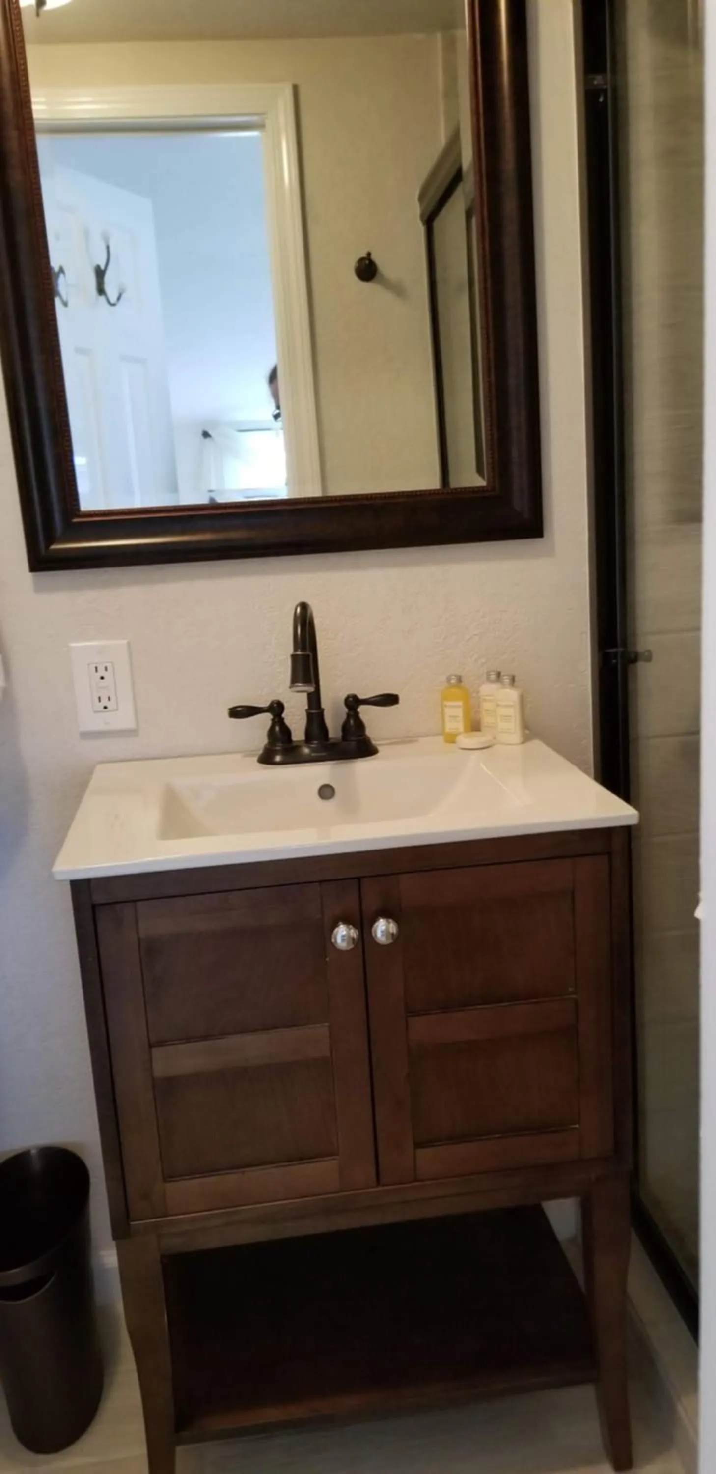 Bathroom in Lily Creek Lodge