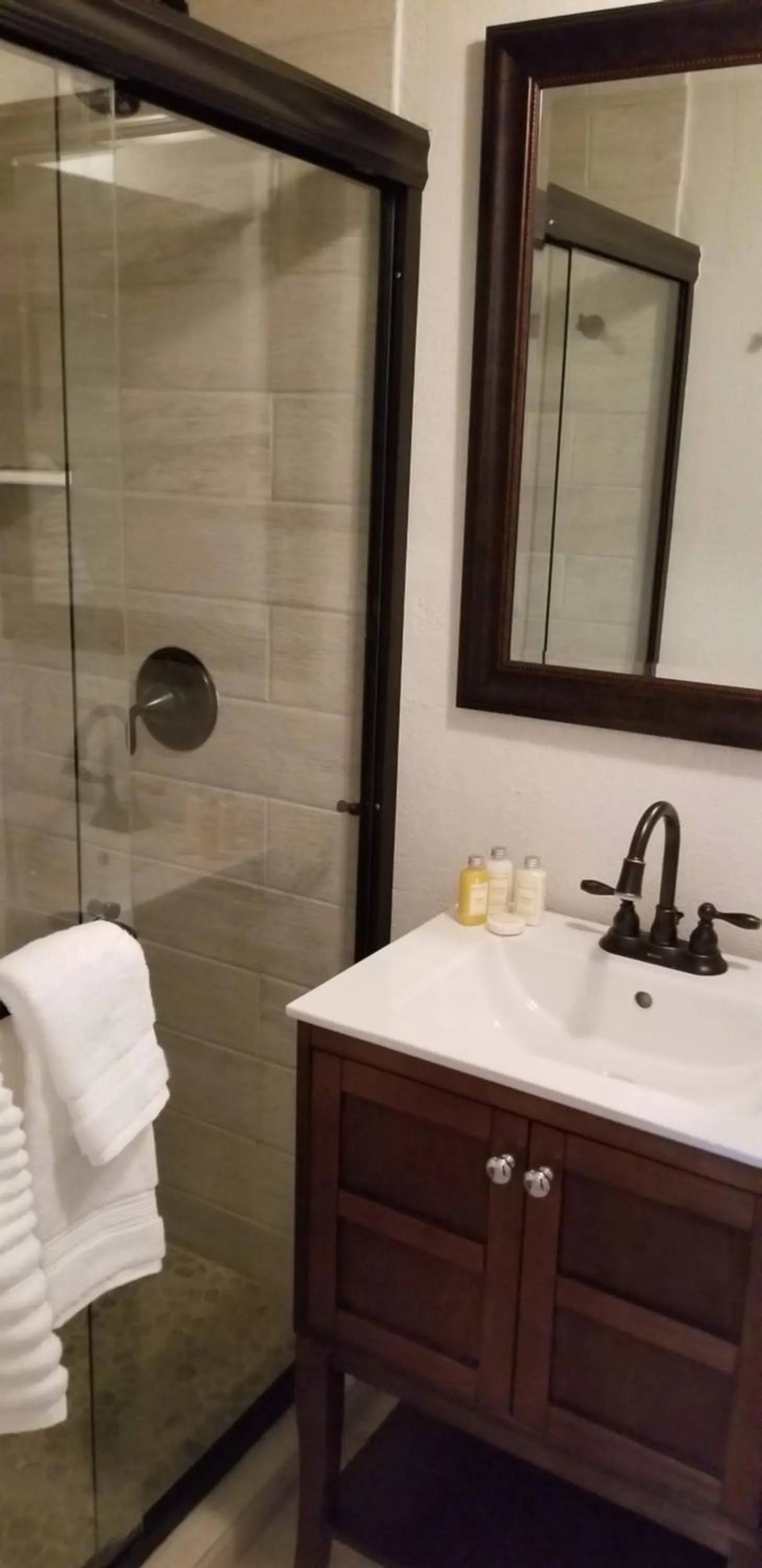 Bathroom in Lily Creek Lodge