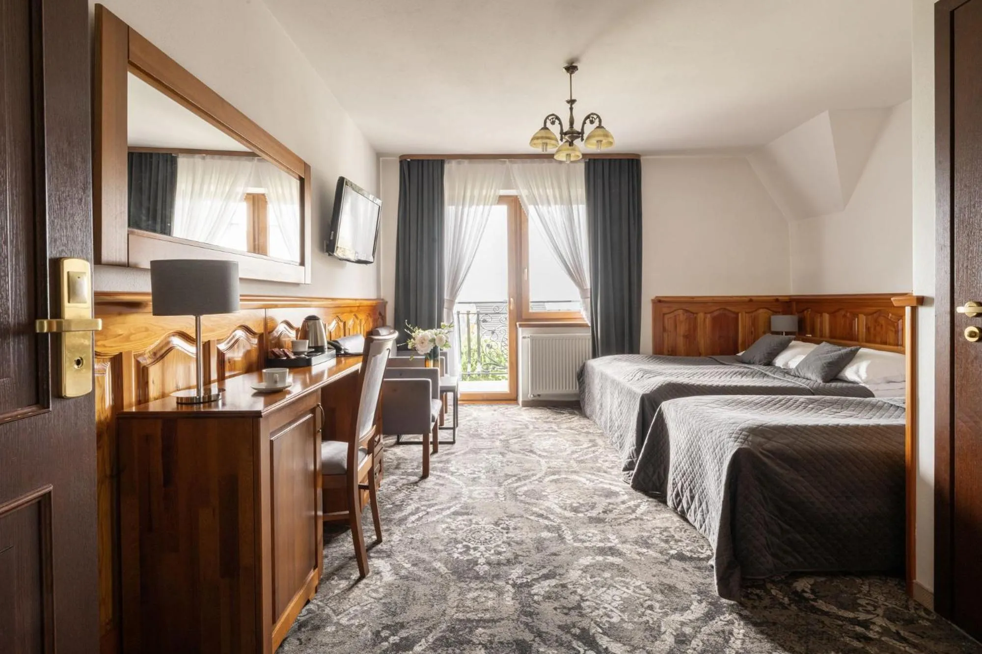 Bed in Sądelski Dwór Medical & SPA