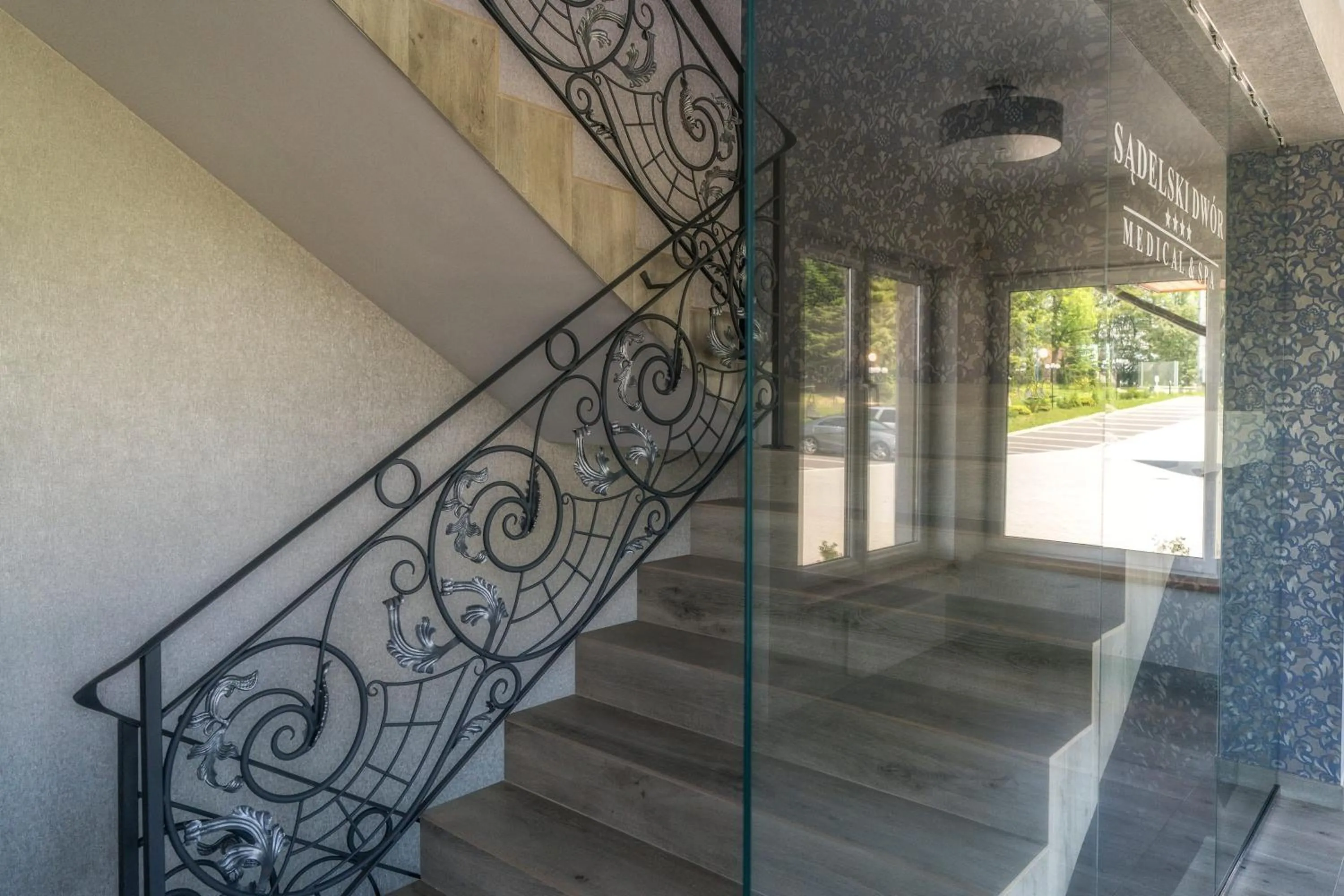 Facade/entrance in Sądelski Dwór Medical & SPA