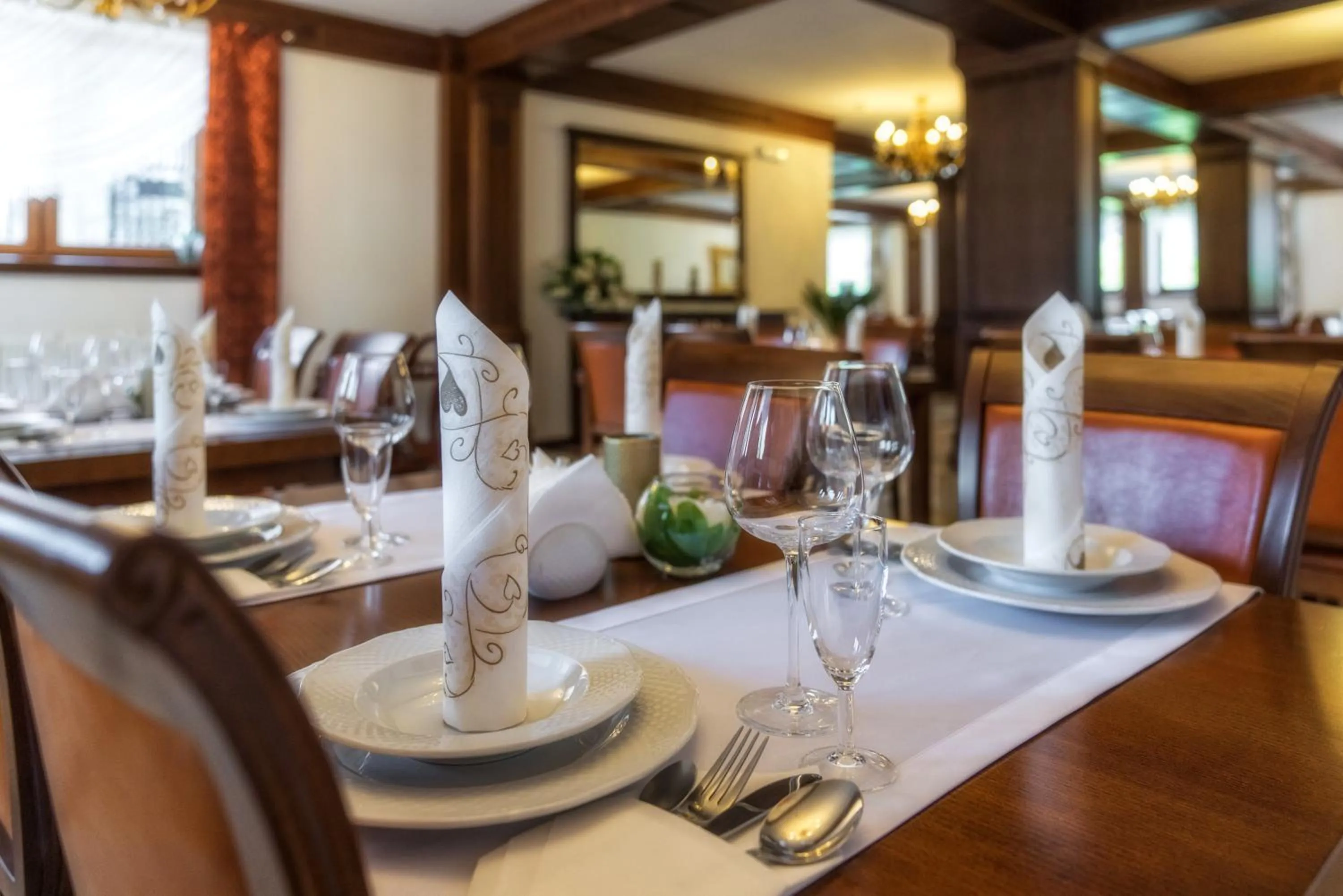 Restaurant/places to eat in Sądelski Dwór Medical & SPA