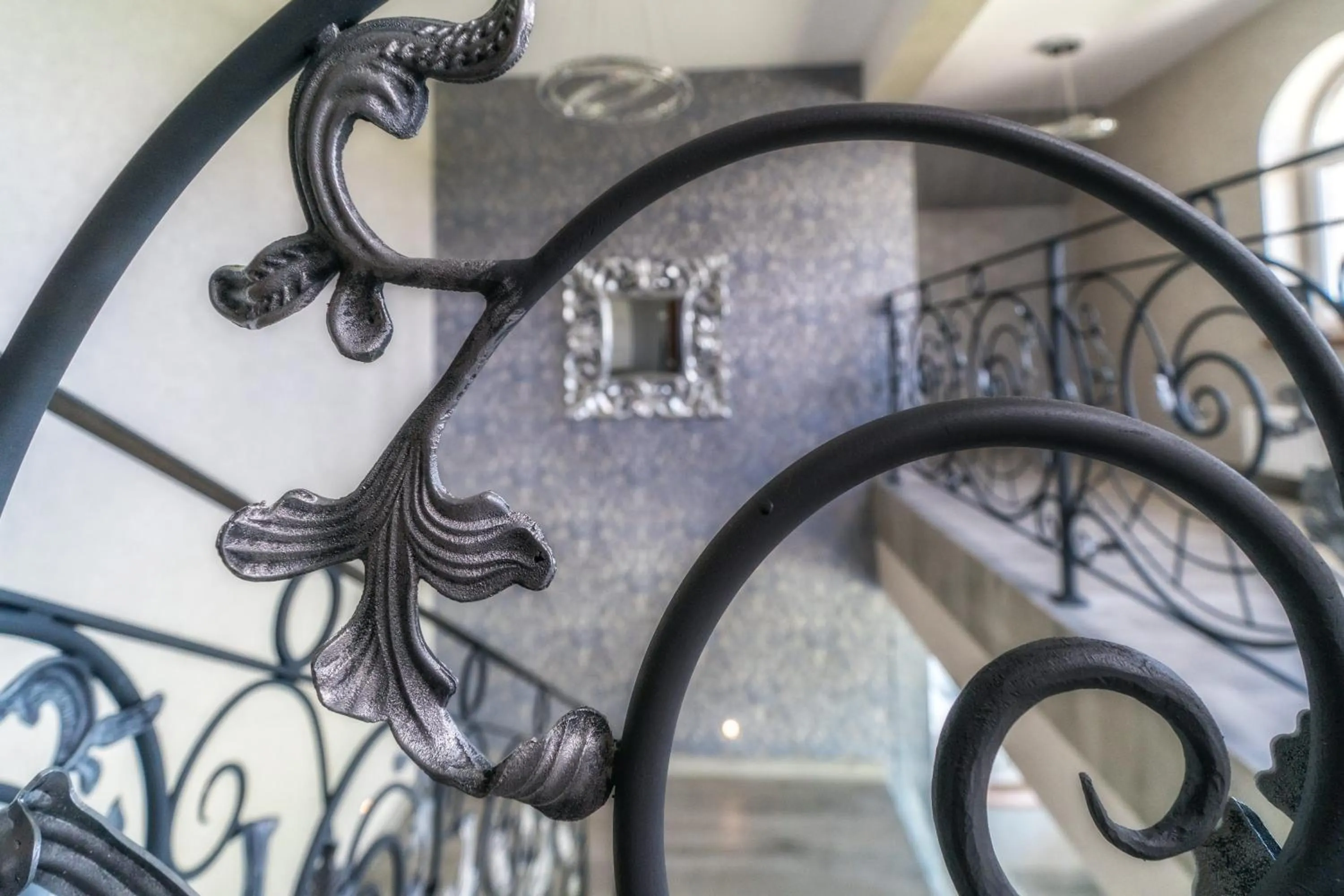 Decorative detail in Sądelski Dwór Medical & SPA