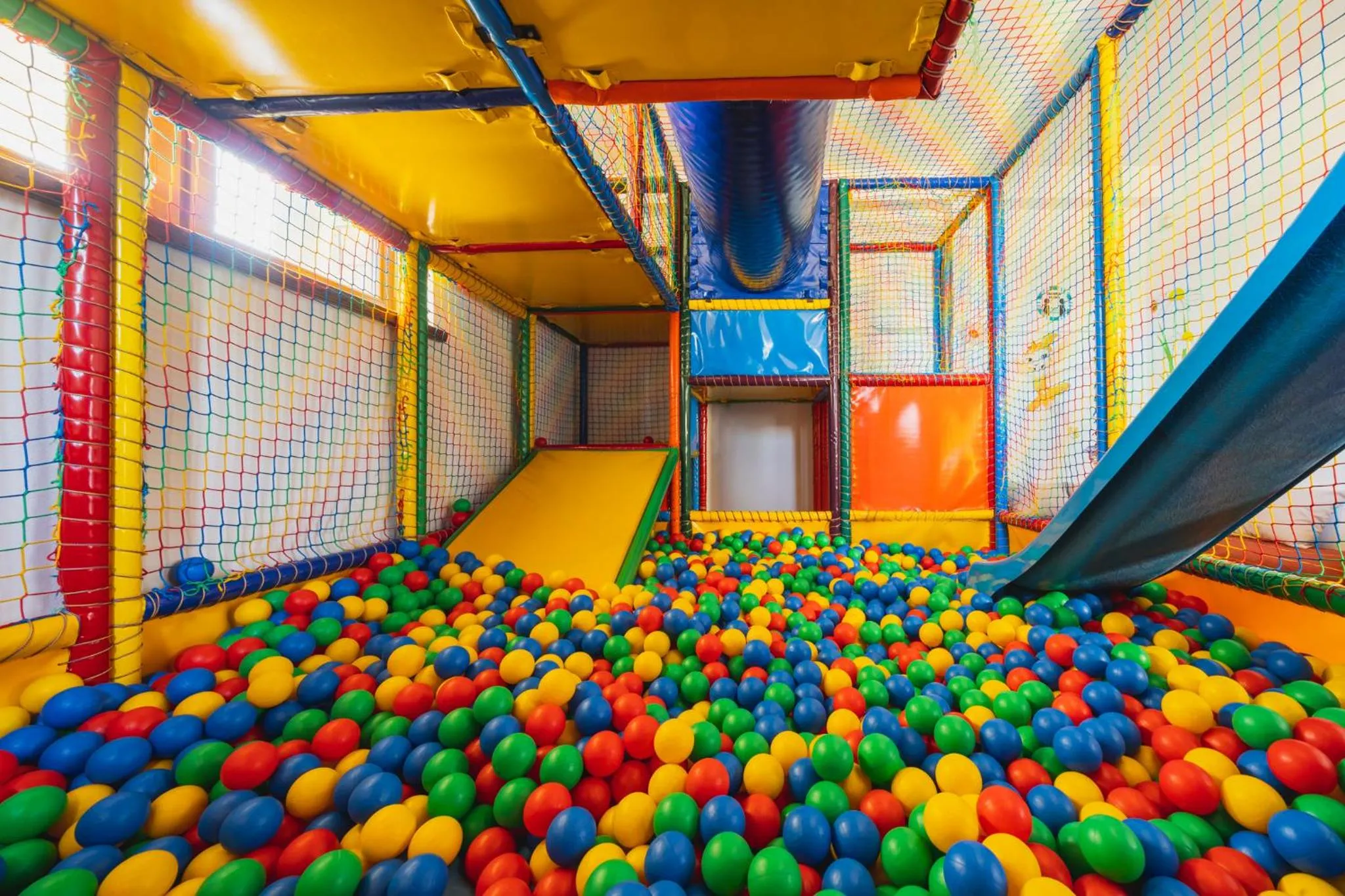 Children play ground in Sądelski Dwór Medical & SPA