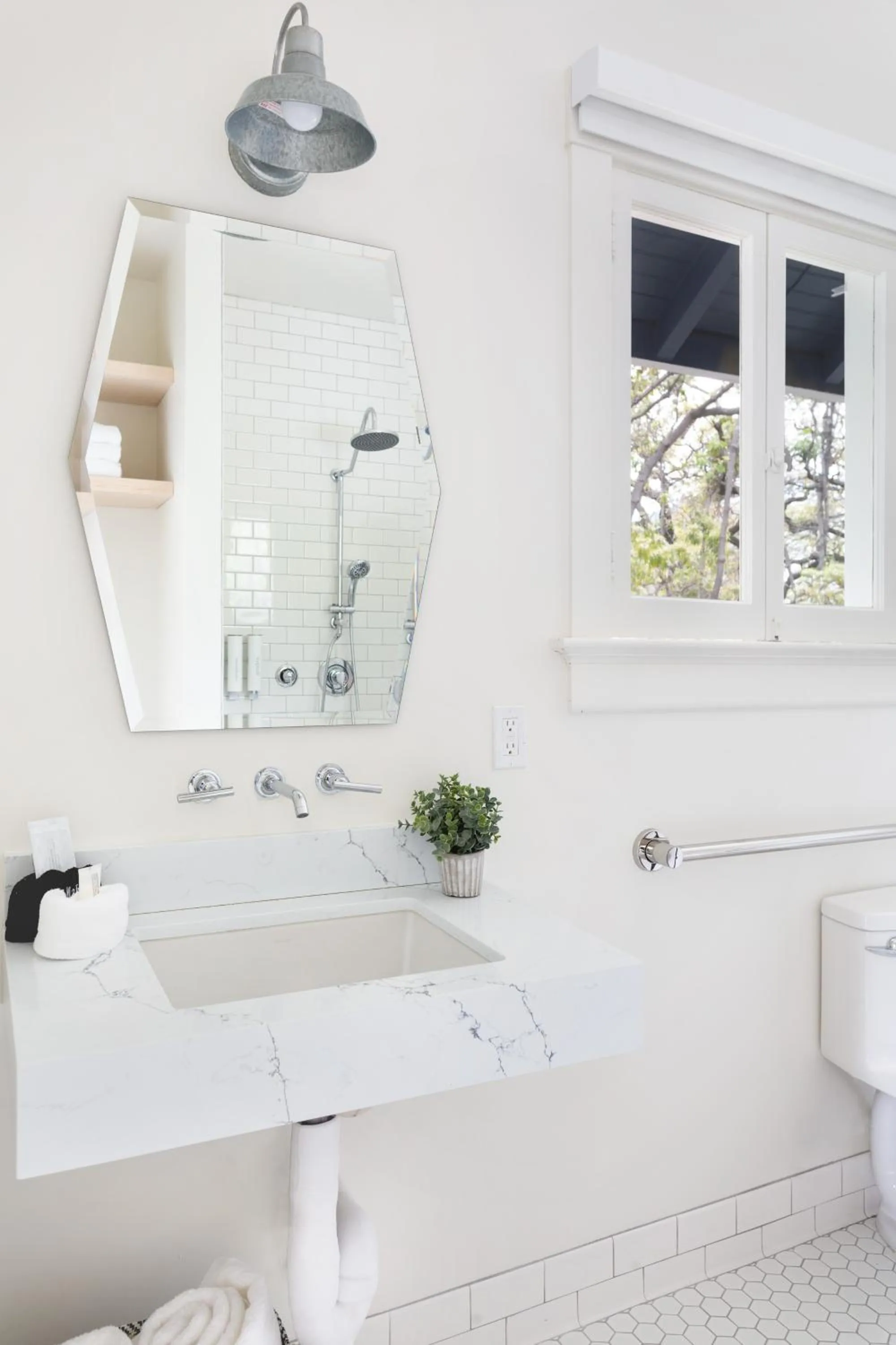 Bathroom in Hideaway Santa Barbara, A Kirkwood Collection Hotel