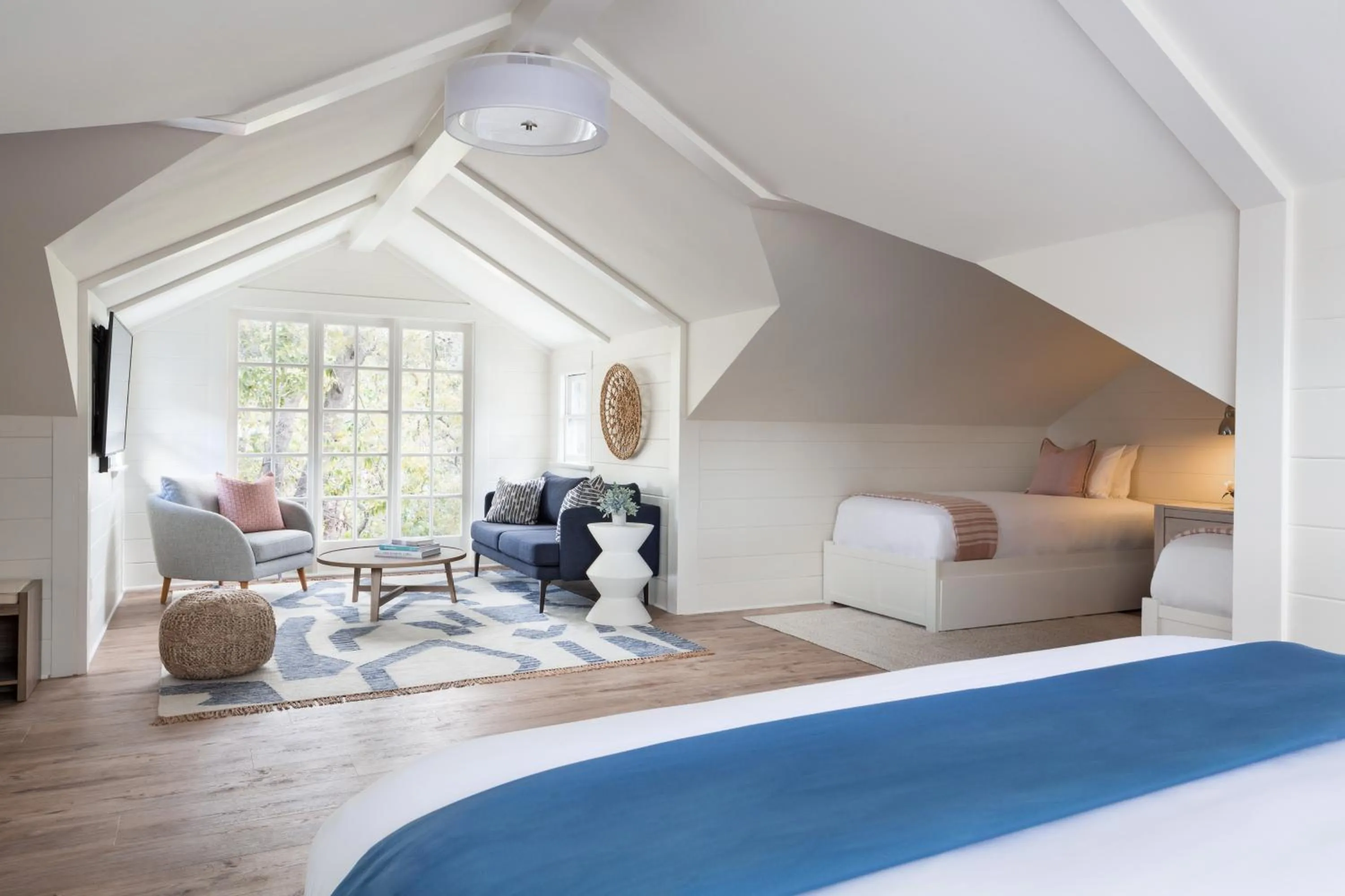 Living room, Bed in Hideaway Santa Barbara, A Kirkwood Collection Hotel