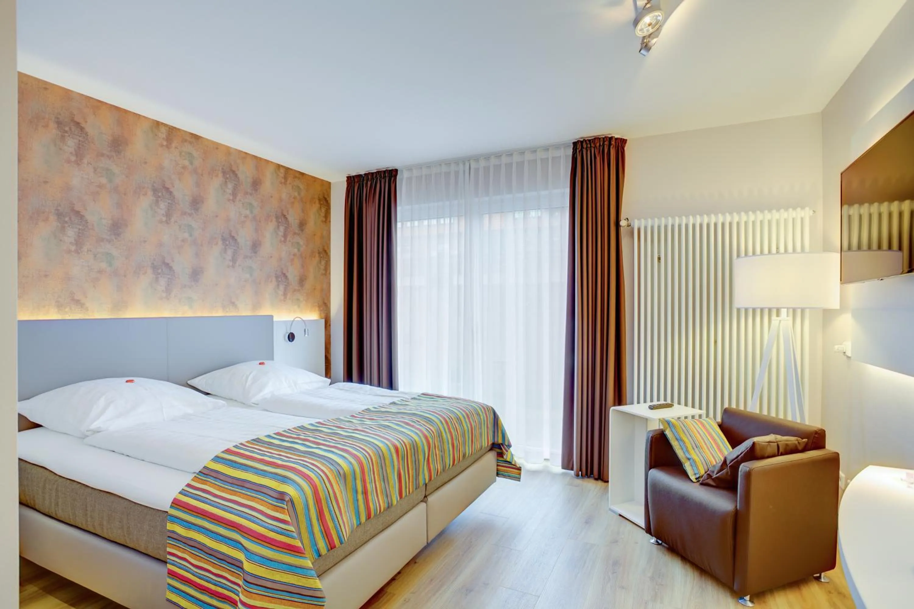 Photo of the whole room, Bed in Elisabeth Hotel garni