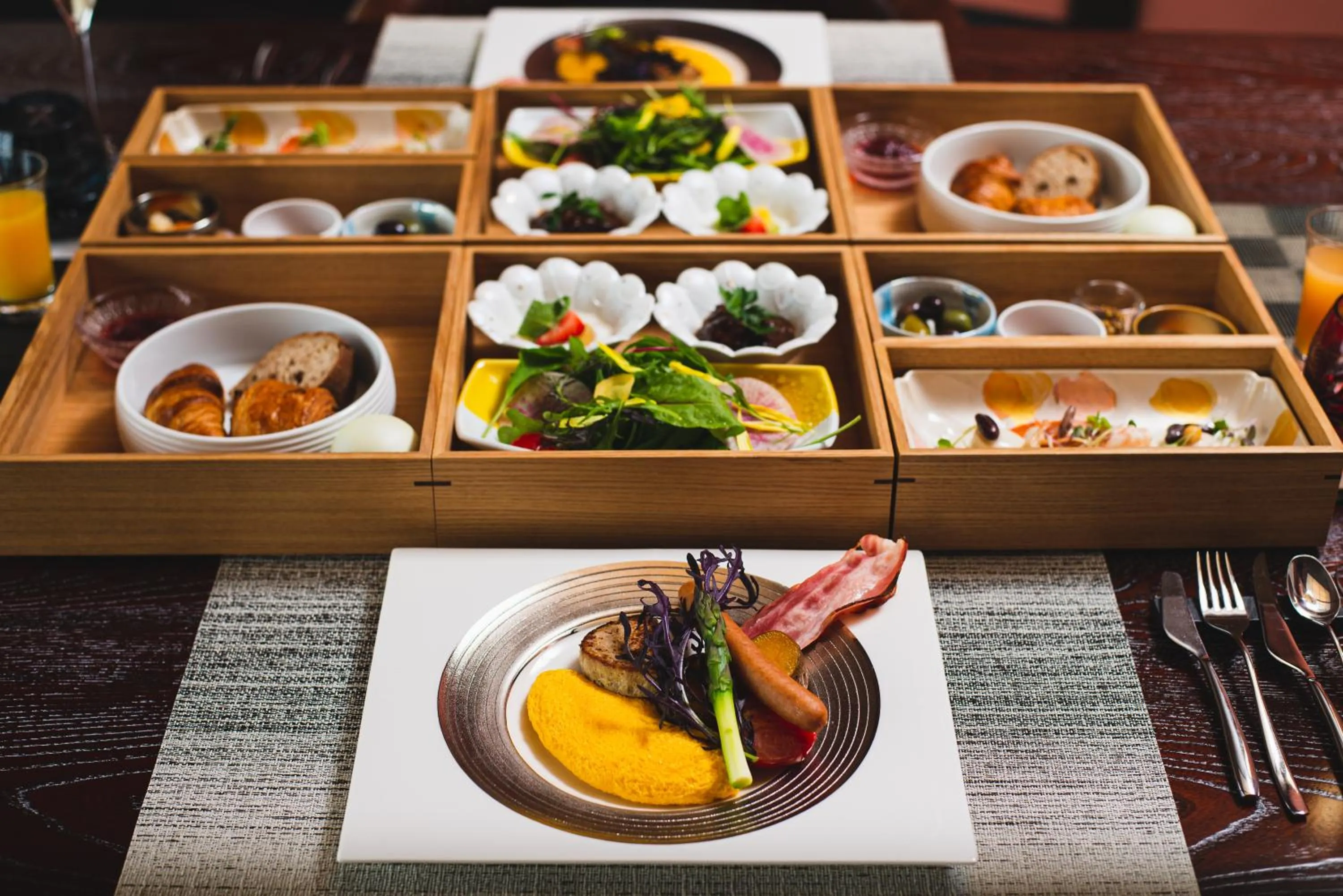 Restaurant/places to eat in Mayu Futahari