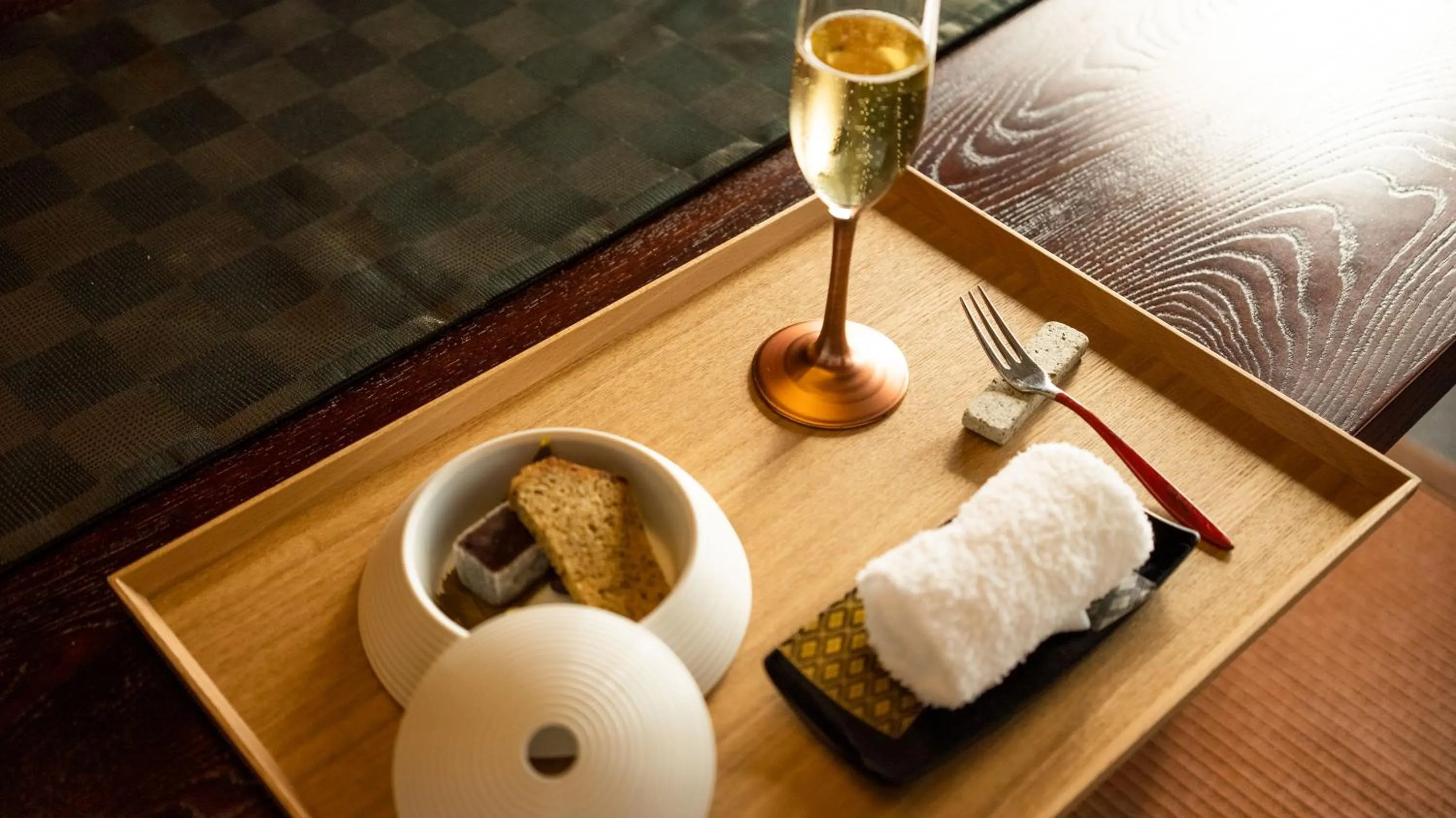 Restaurant/places to eat in Mayu Futahari