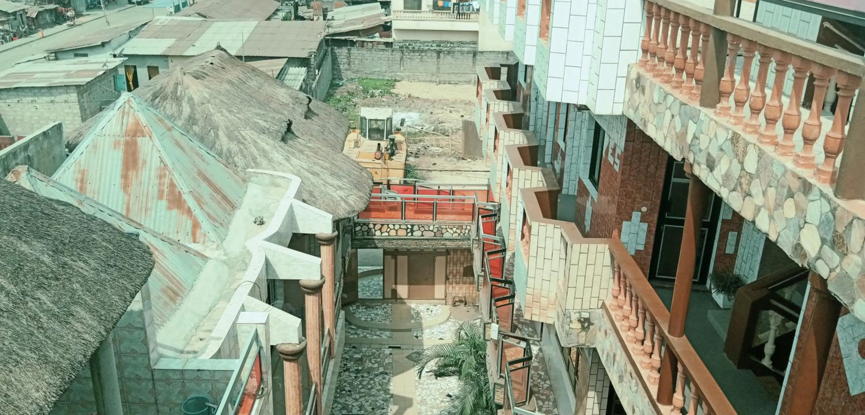 Property building in Benin Hotel Terminus