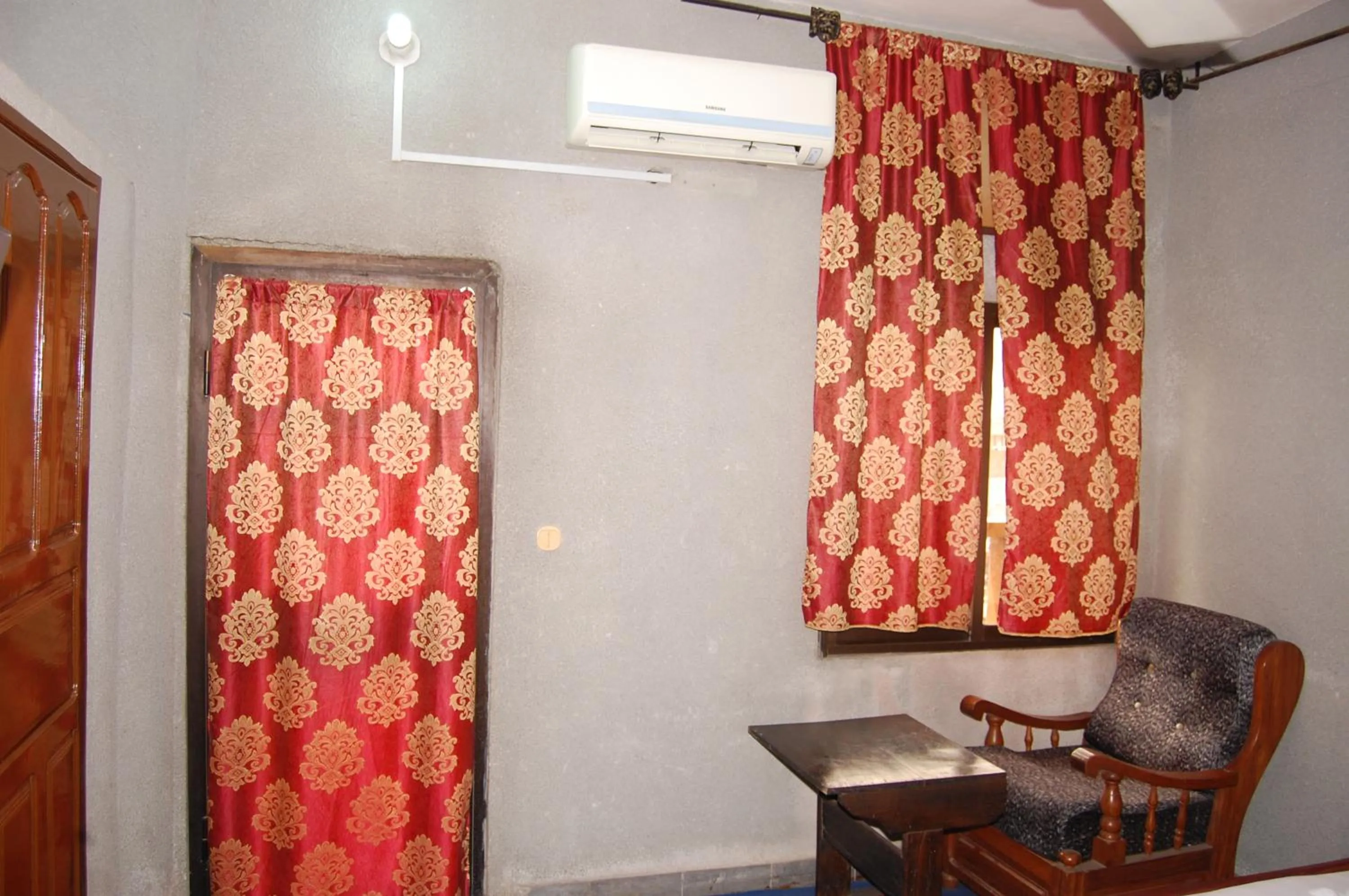 Seating area in Benin Hotel Terminus