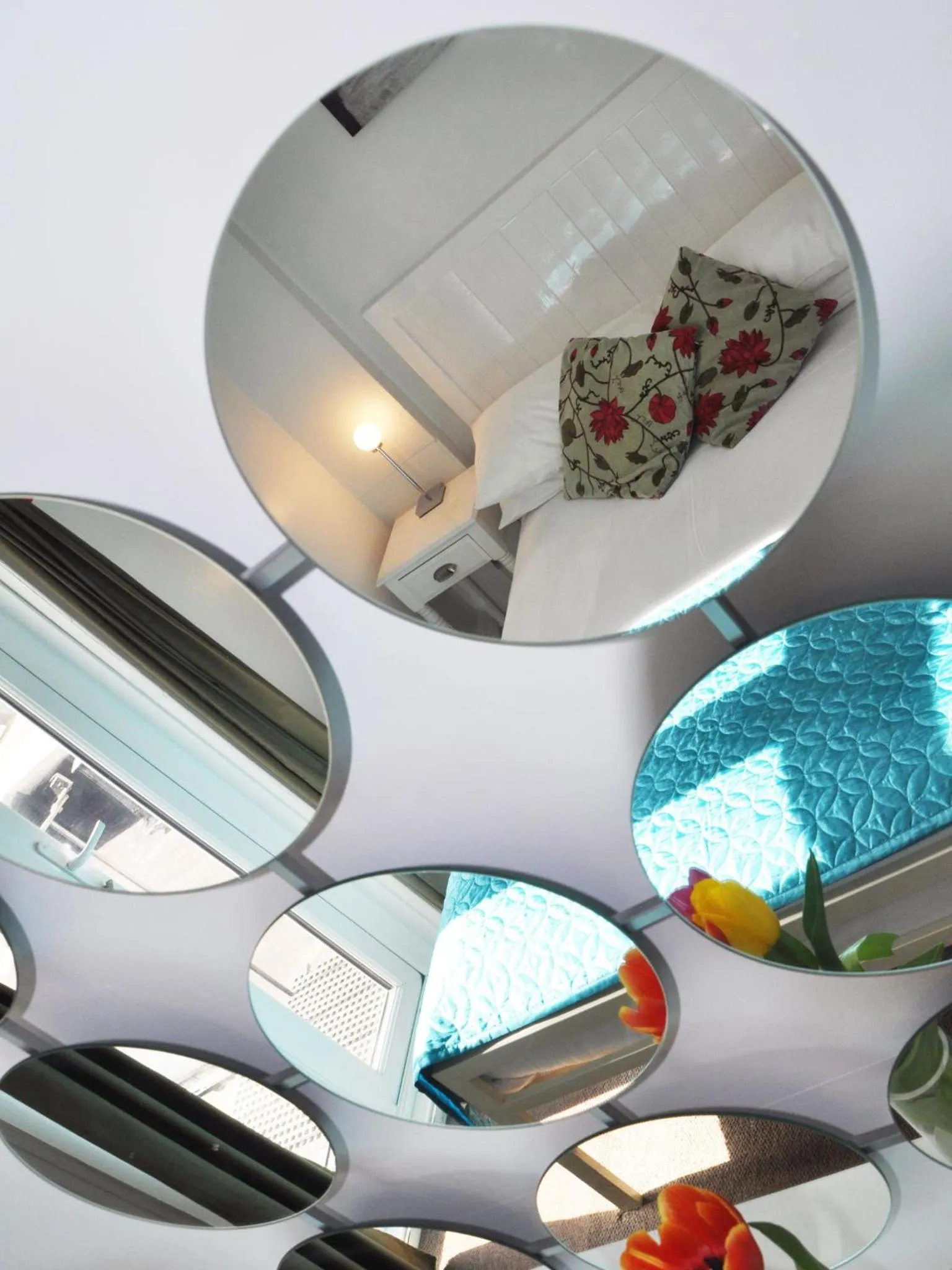 Bed in Motel Schmotel