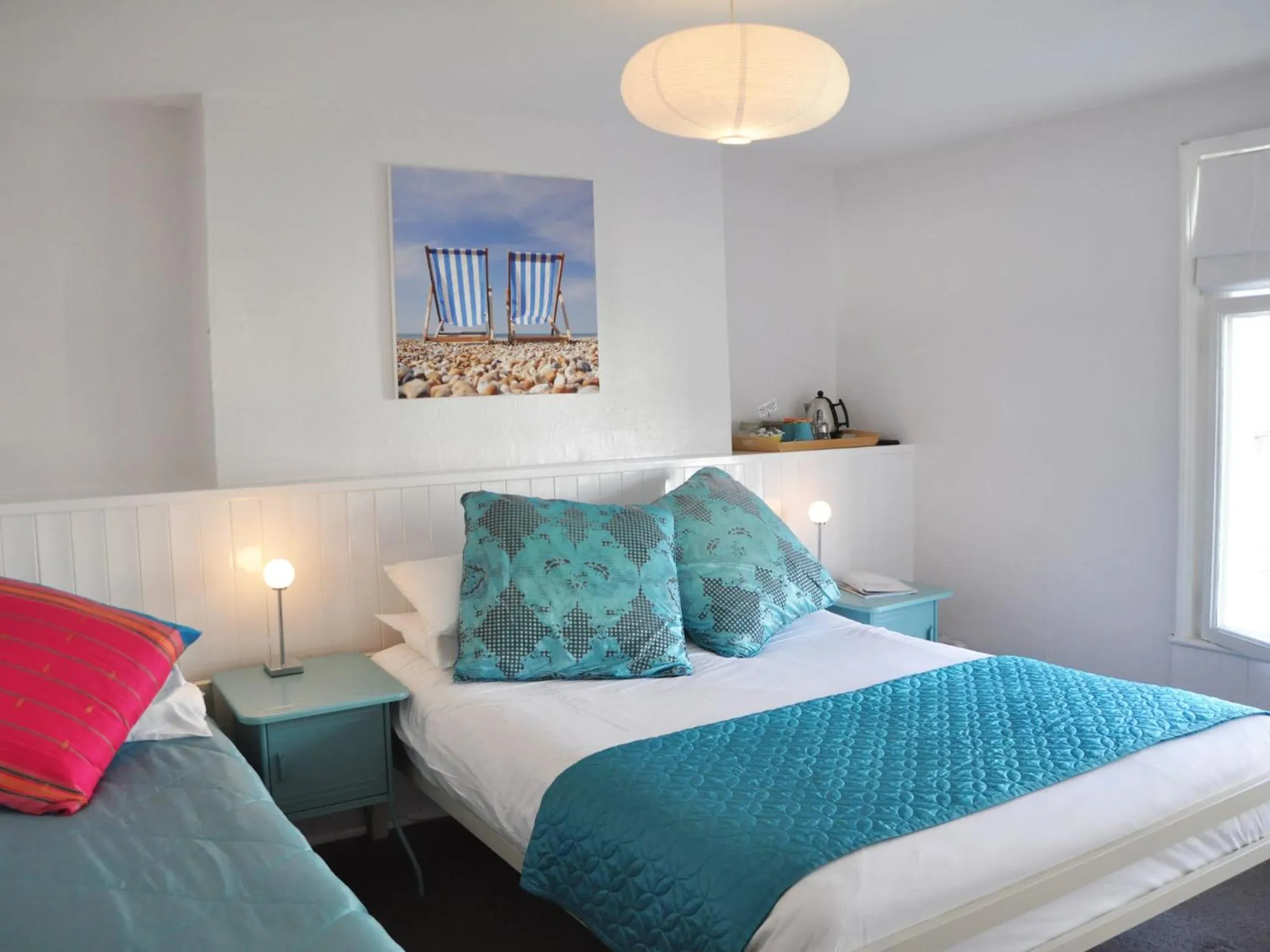 Bed in Motel Schmotel