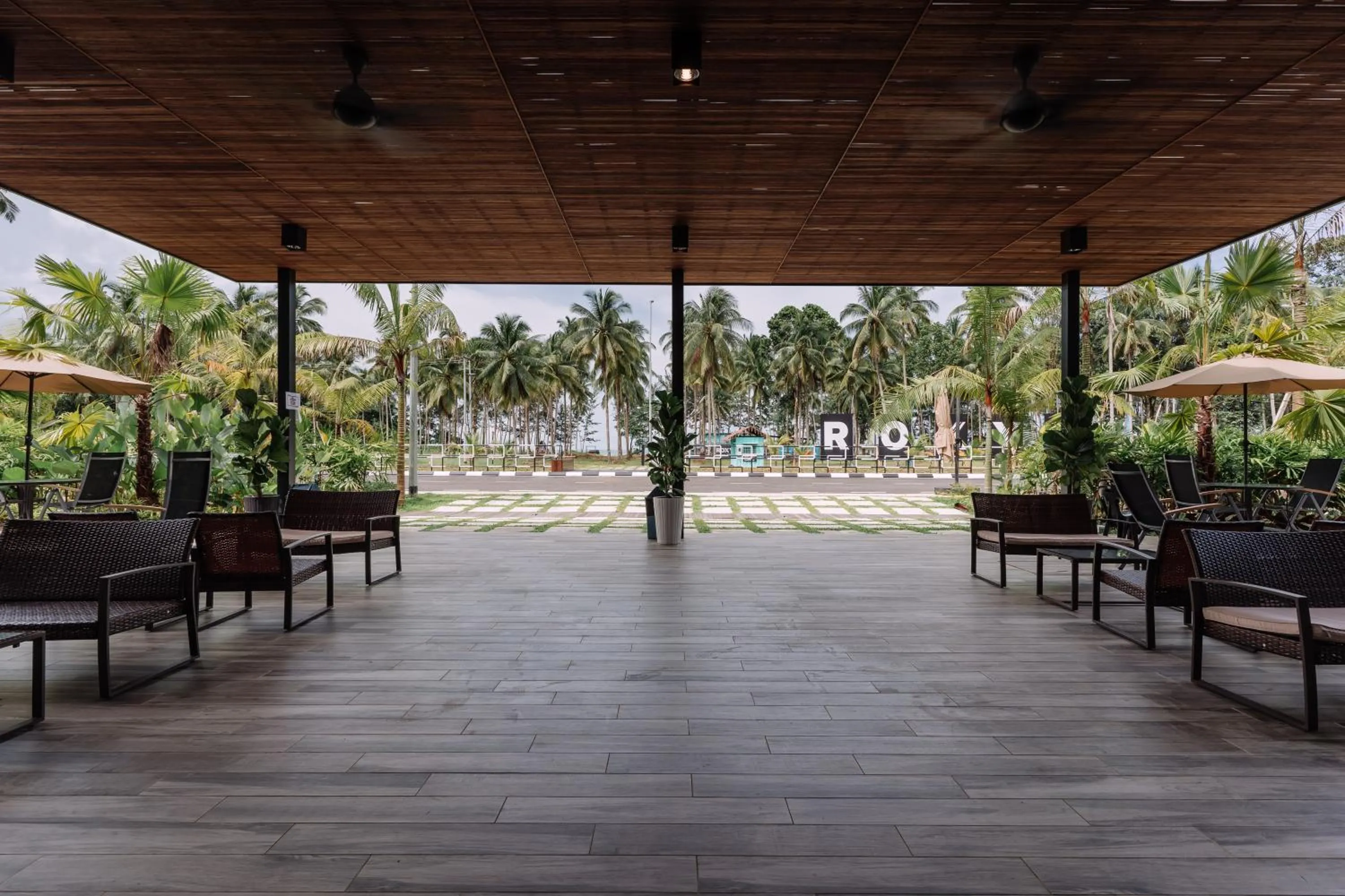Patio in Roxy Sematan Villa & Townhouse