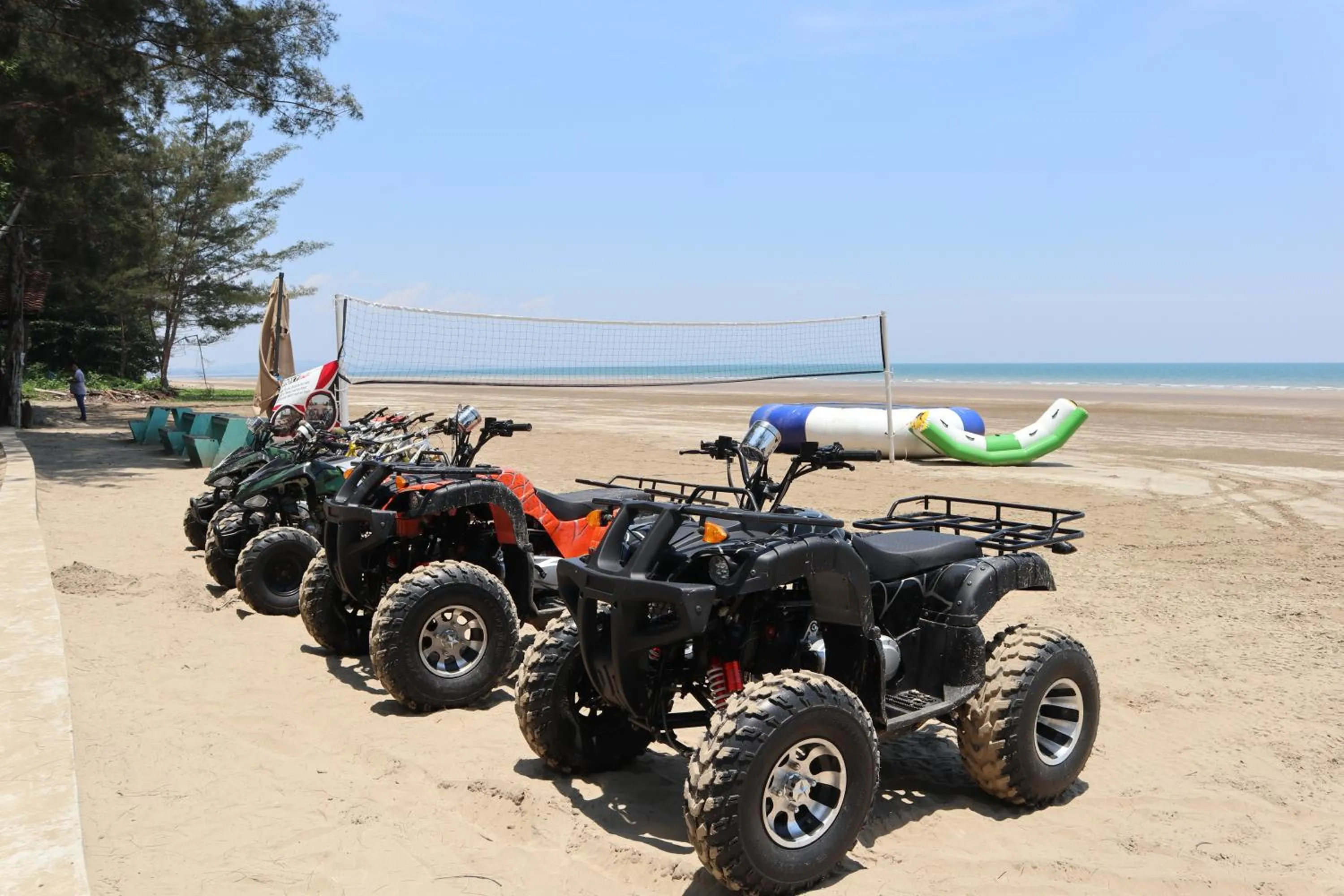 Sports in Roxy Sematan Villa & Townhouse