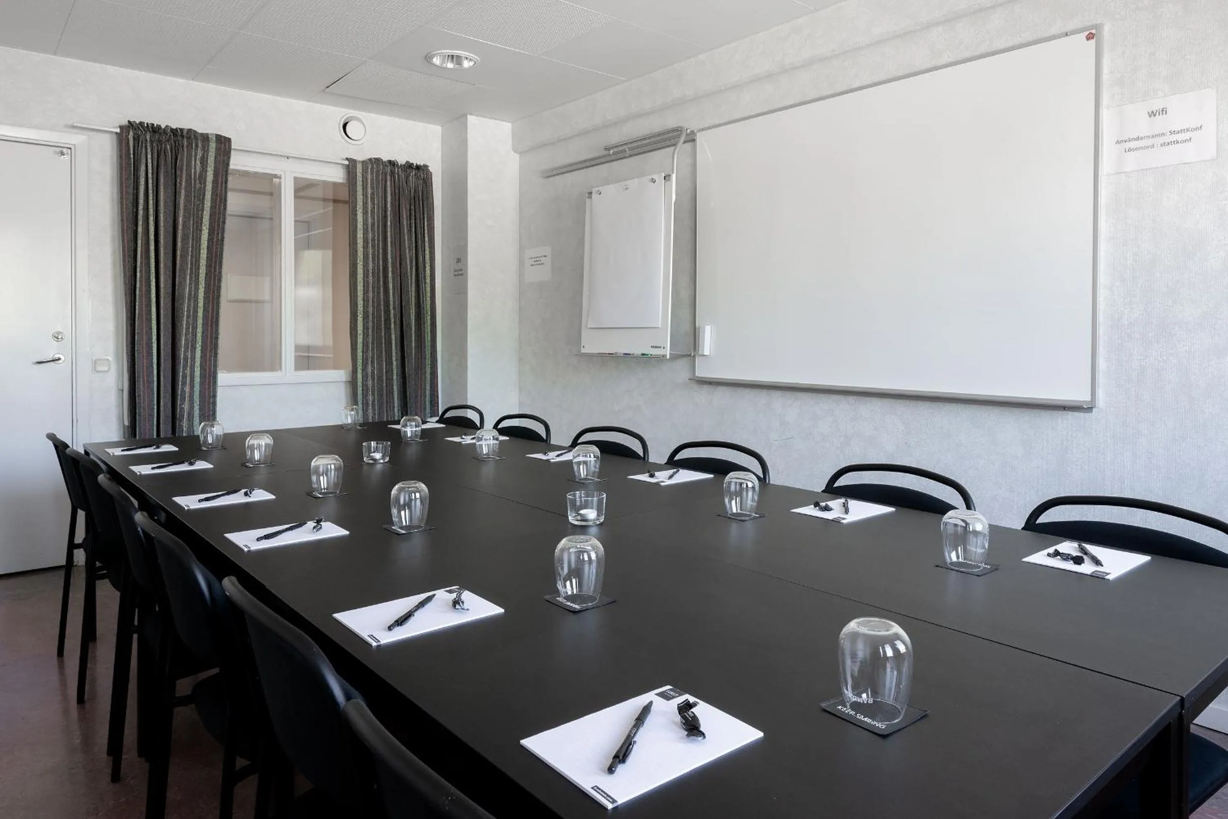 Meeting/conference room in Hotel Statt Söderhamn by First Hotels