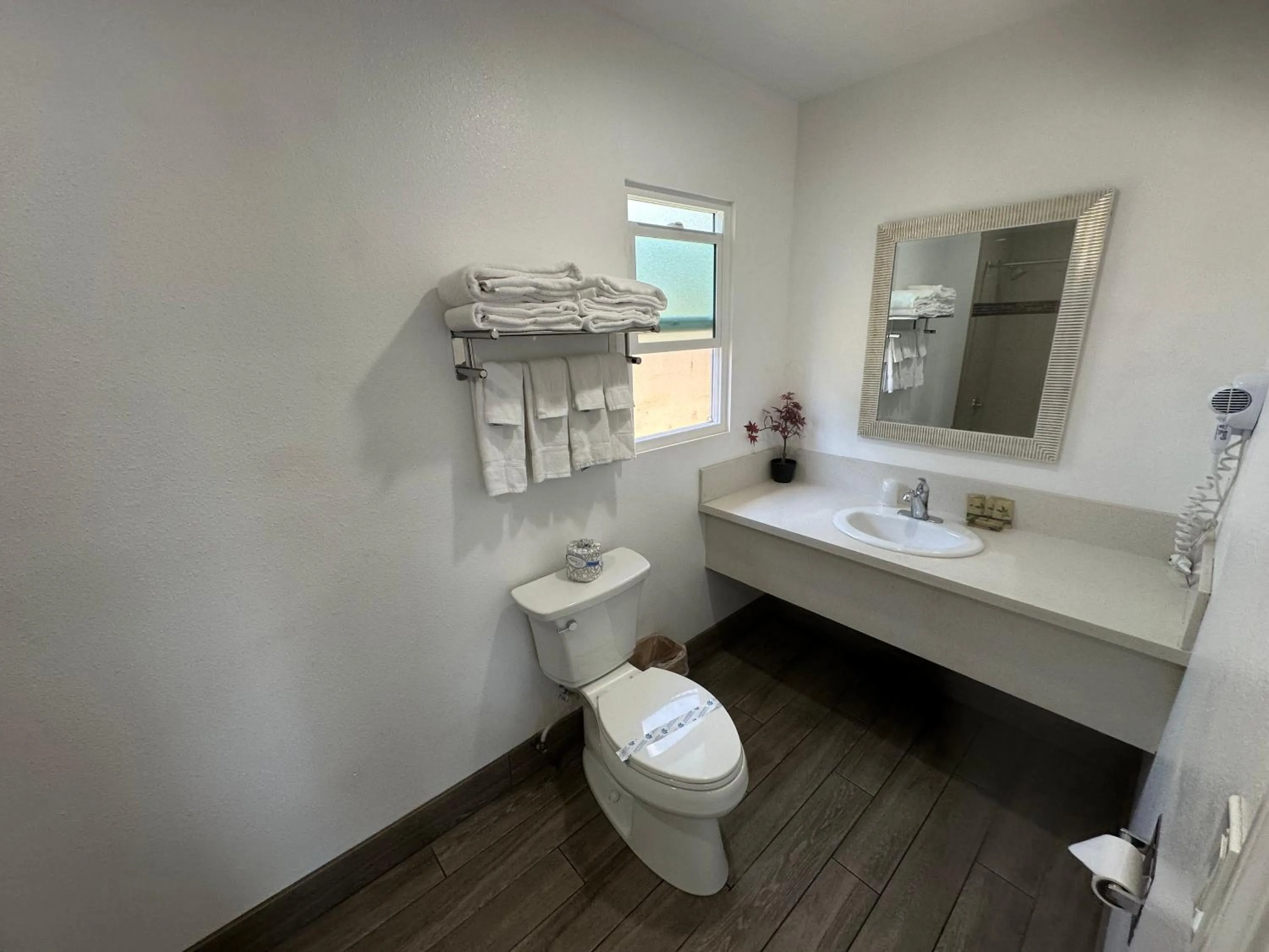 Town and Country Inn