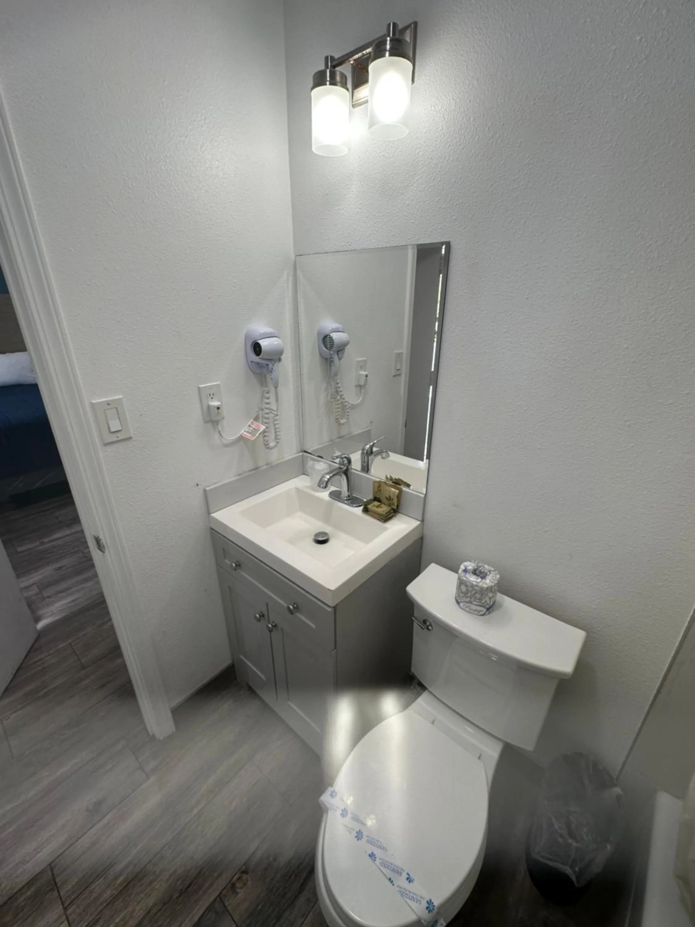 Town and Country Inn