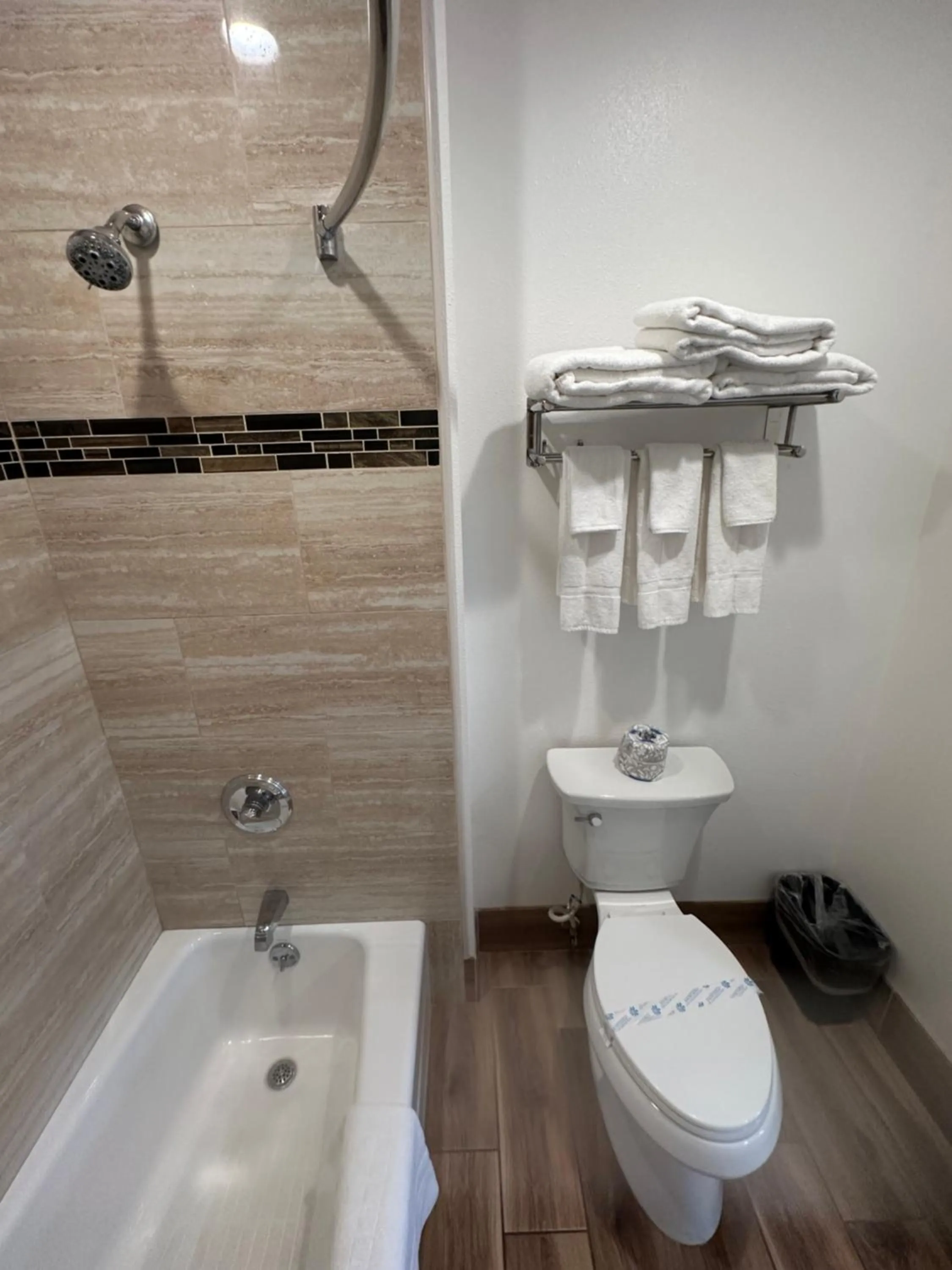 Town and Country Inn