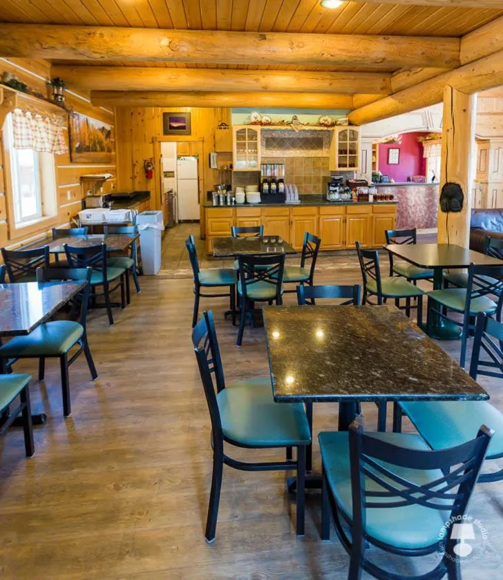 Area and facilities in Cabin Creek Inn