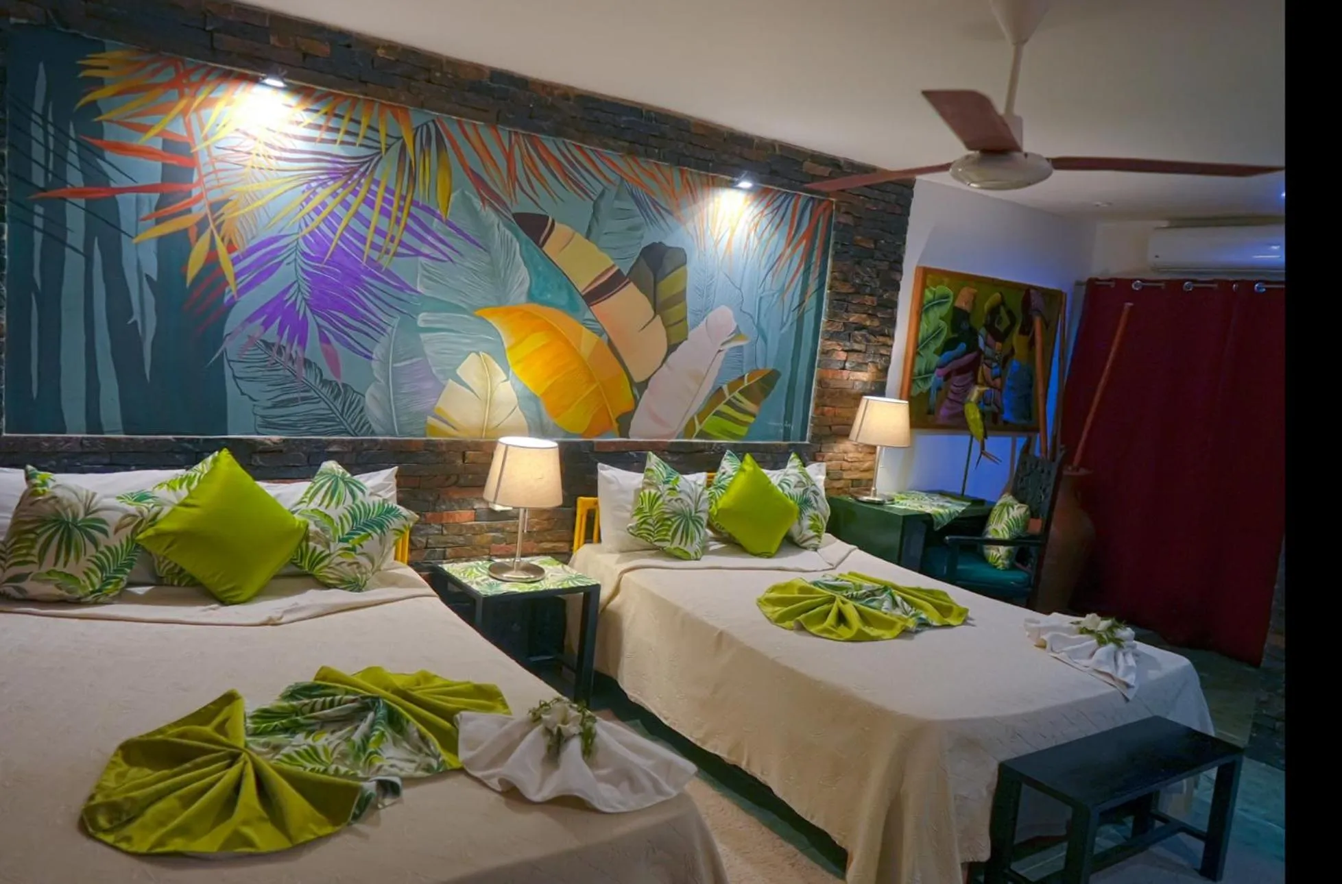 Bed in Hotel Coco Plaza